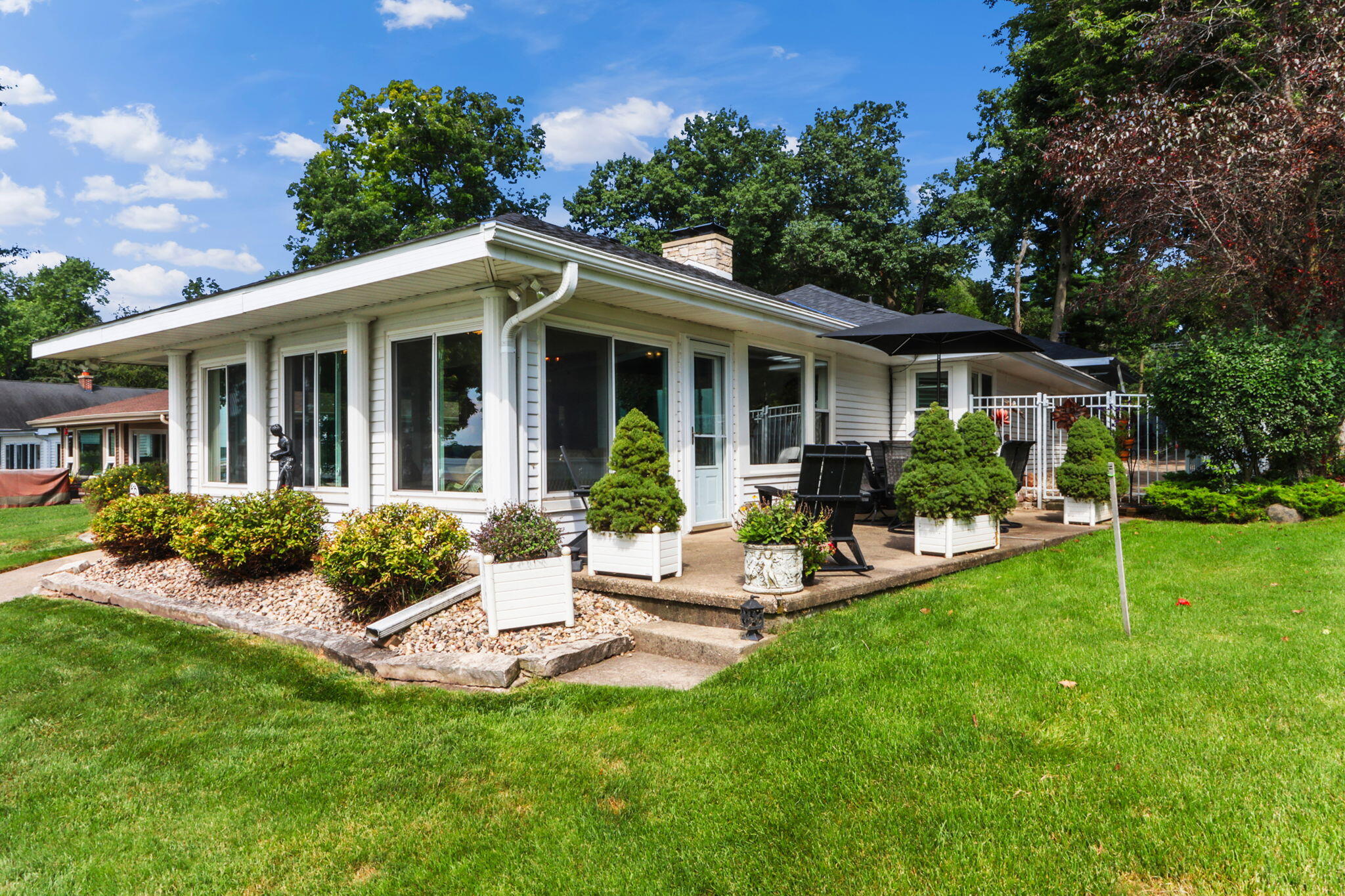 Wisconsin Lake Home for sale (MLS#: 1914732) at 2348  North Shore Dr, in Delavan, Wisconsin. (29 of 49)