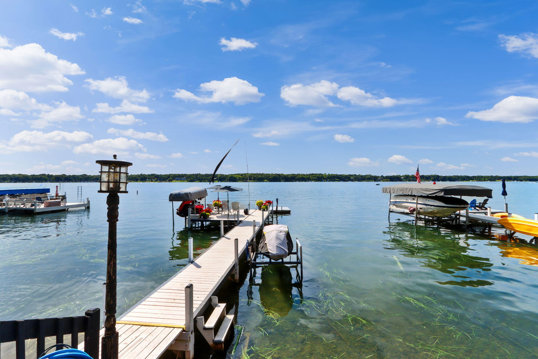 Wisconsin Lake Home for sale (MLS#: 1914732) at 2348  North Shore Dr, in Delavan, Wisconsin. (31 of 49)