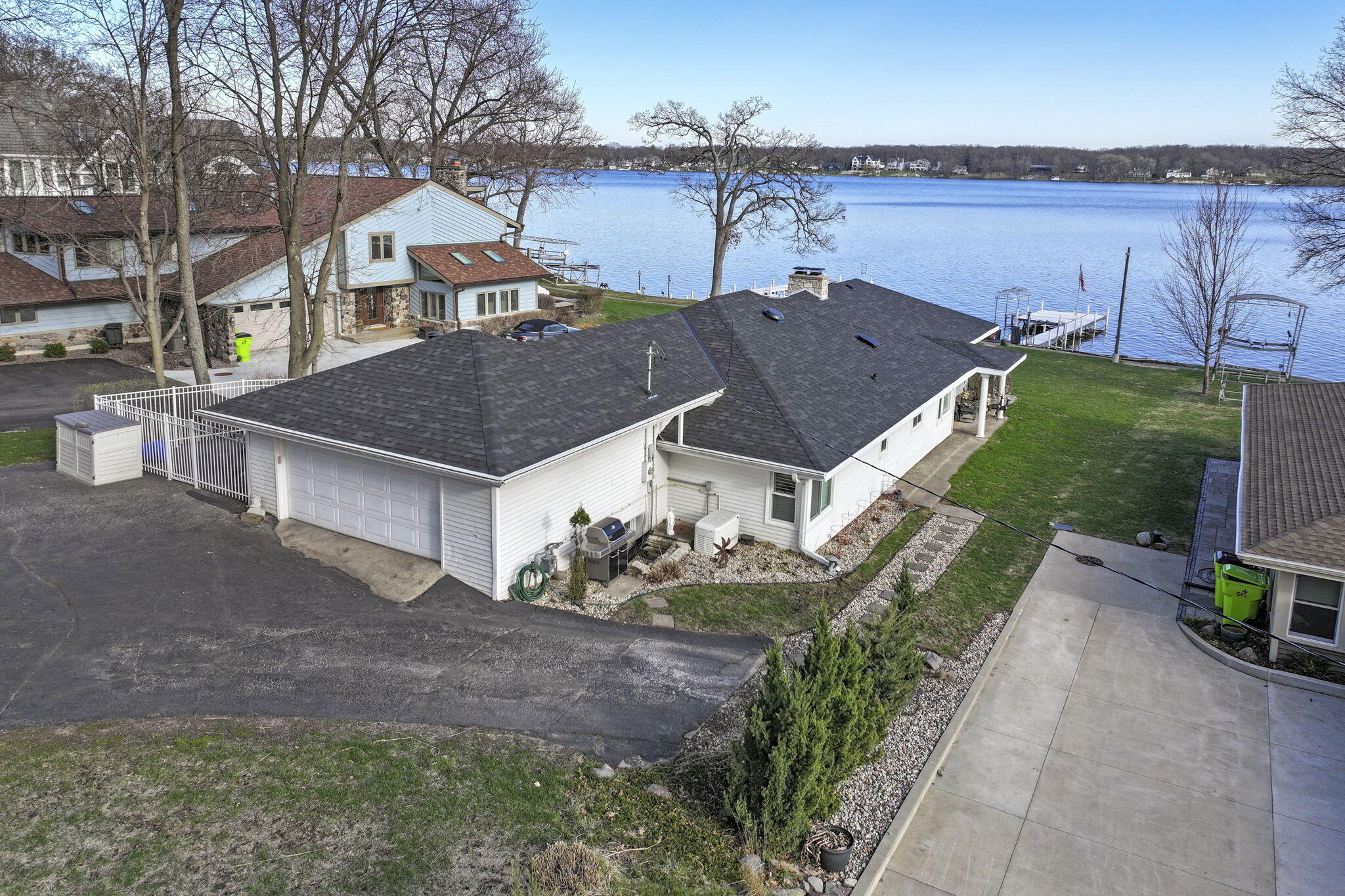 Wisconsin Lake Home for sale (MLS#: 1914732) at 2348  North Shore Dr, in Delavan, Wisconsin. (33 of 49)
