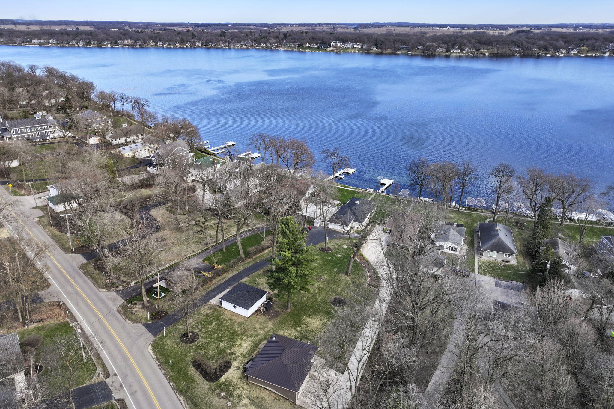 Wisconsin Lake Home for sale (MLS#: 1914732) at 2348  North Shore Dr, in Delavan, Wisconsin. (38 of 49)
