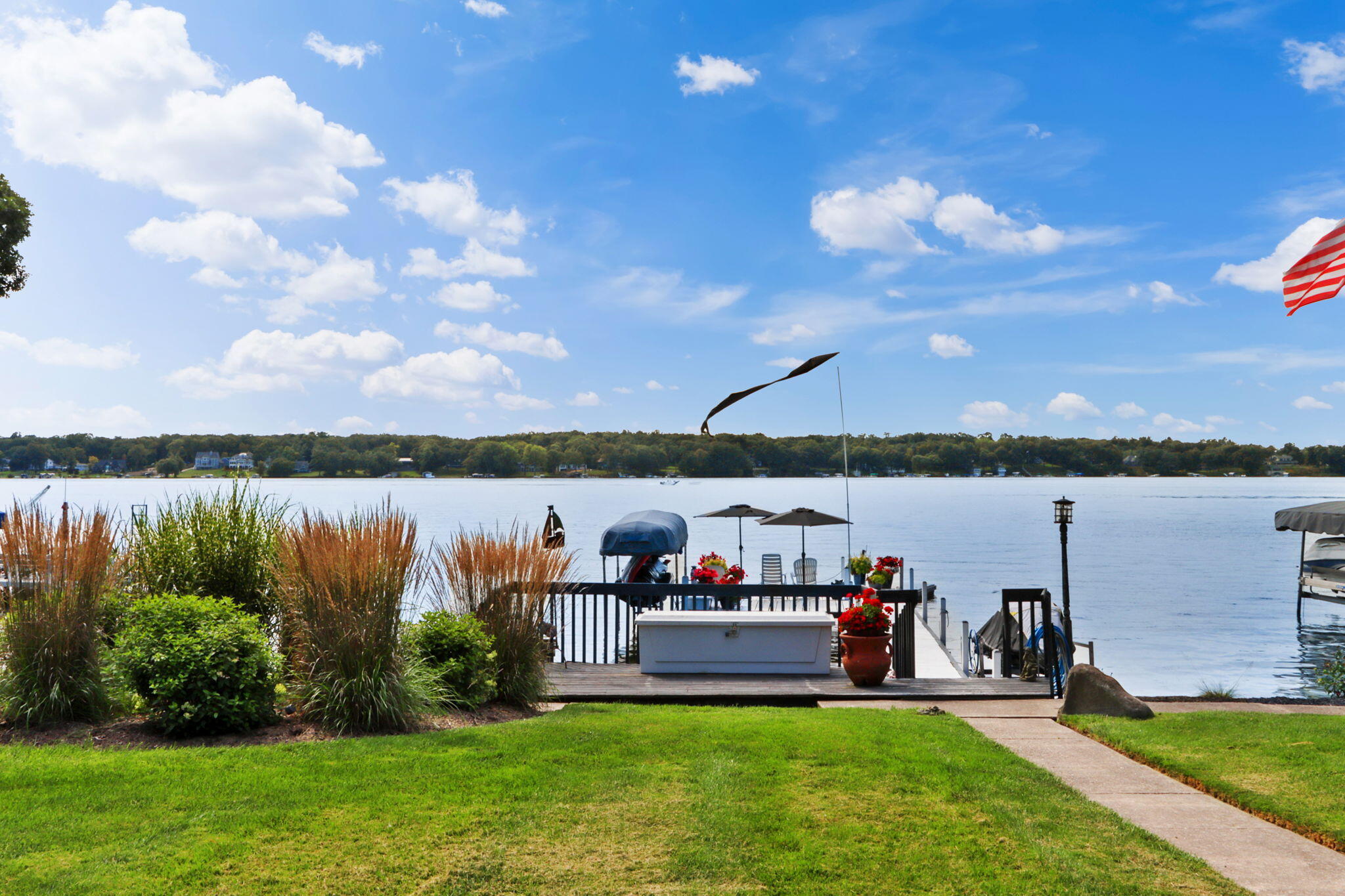 Wisconsin Lake Home for sale (MLS#: 1914732) at 2348  North Shore Dr, in Delavan, Wisconsin. (42 of 49)