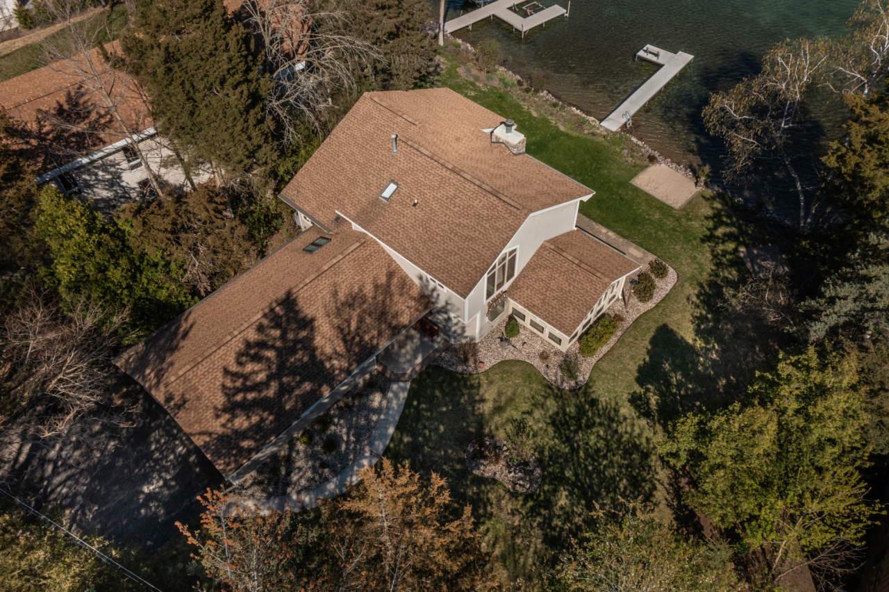 Wisconsin Lake Home for sale (MLS#: 1914770) at 6092 N Lake Dr, in West Bend, Wisconsin. (12 of 59)