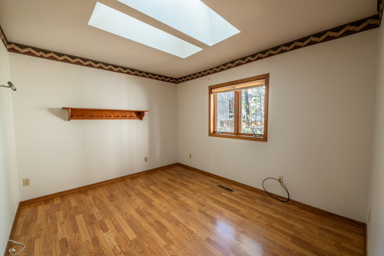 Wisconsin Lake Home for sale (MLS#: 1914770) at 6092 N Lake Dr, in West Bend, Wisconsin. (43 of 59)