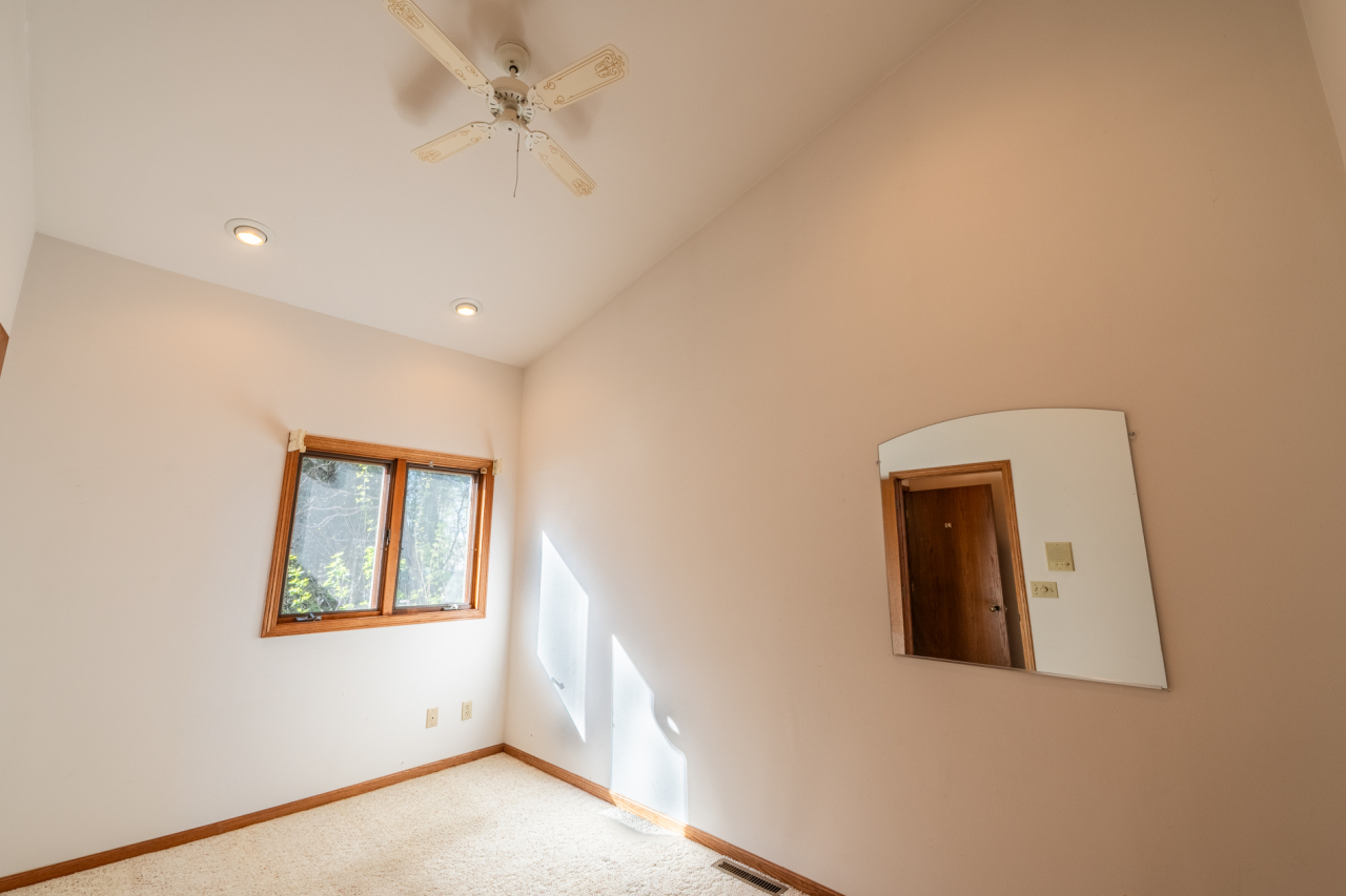 Wisconsin Lake Home for sale (MLS#: 1914770) at 6092 N Lake Dr, in West Bend, Wisconsin. (48 of 59)