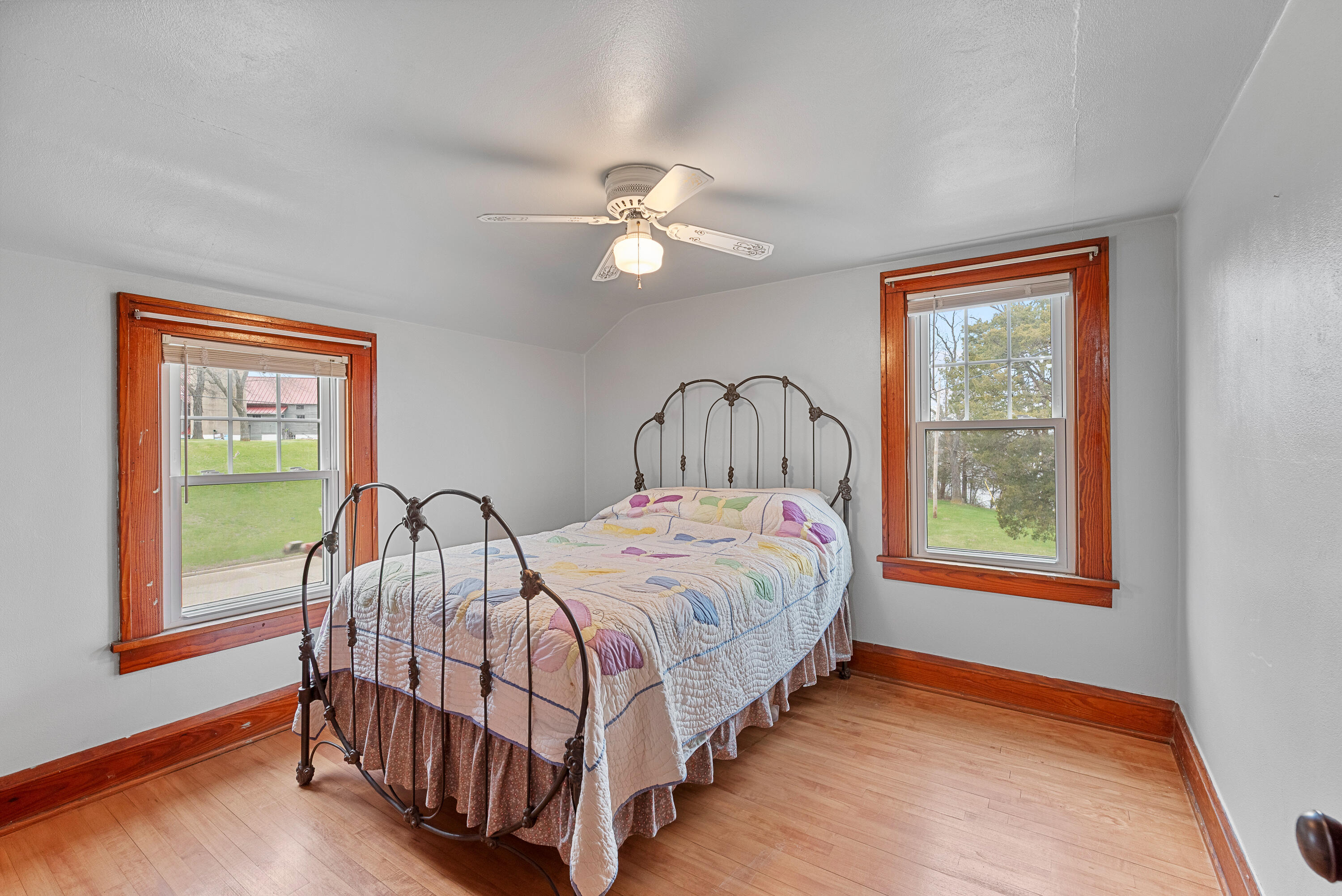 Wisconsin Lake Home for sale (MLS#: 1914945) at 507 E Main St, in Palmyra, Wisconsin. (15 of 31)