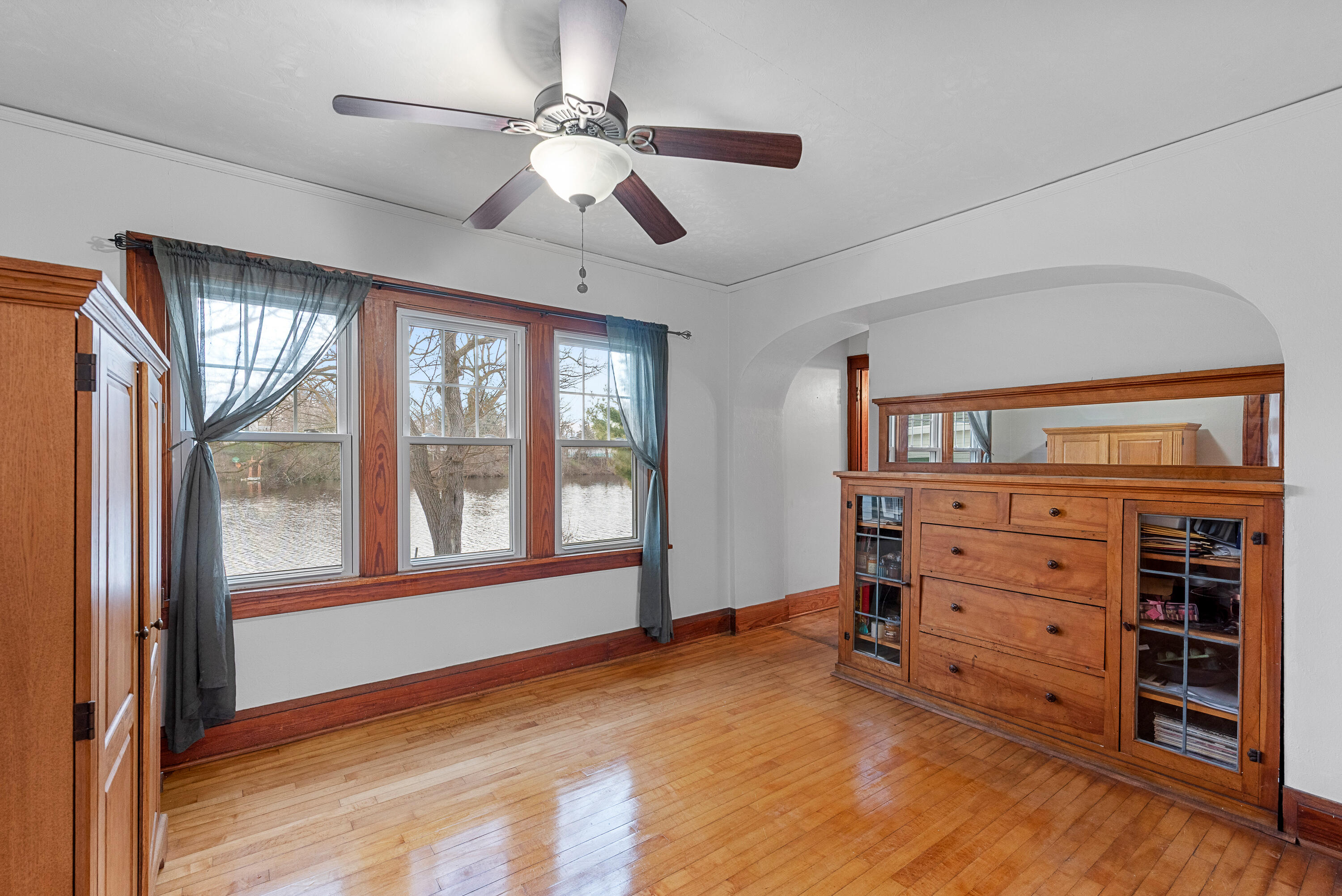 Wisconsin Lake Home for sale (MLS#: 1914945) at 507 E Main St, in Palmyra, Wisconsin. (3 of 31)