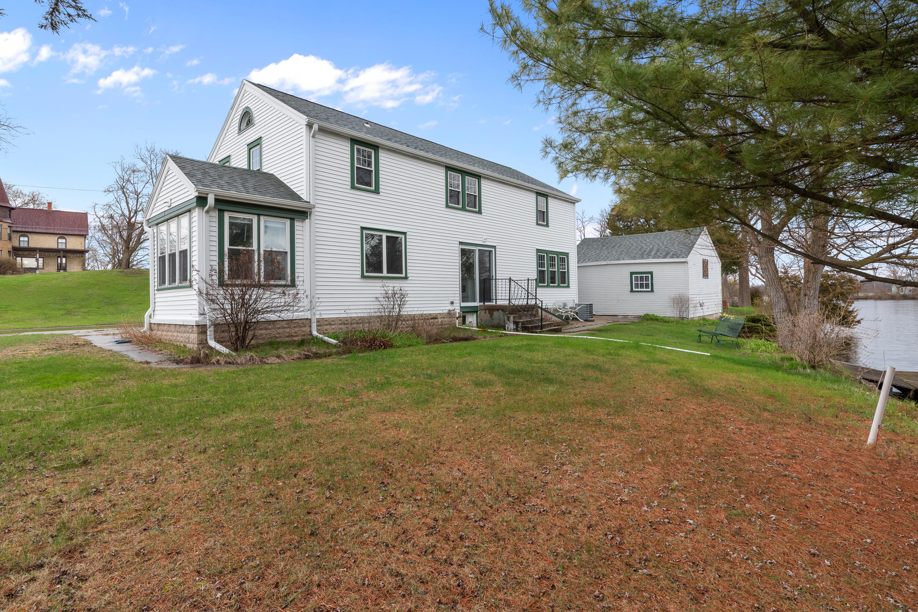 Wisconsin Lake Home for sale (MLS#: 1914945) at 507 E Main St, in Palmyra, Wisconsin. (27 of 31)