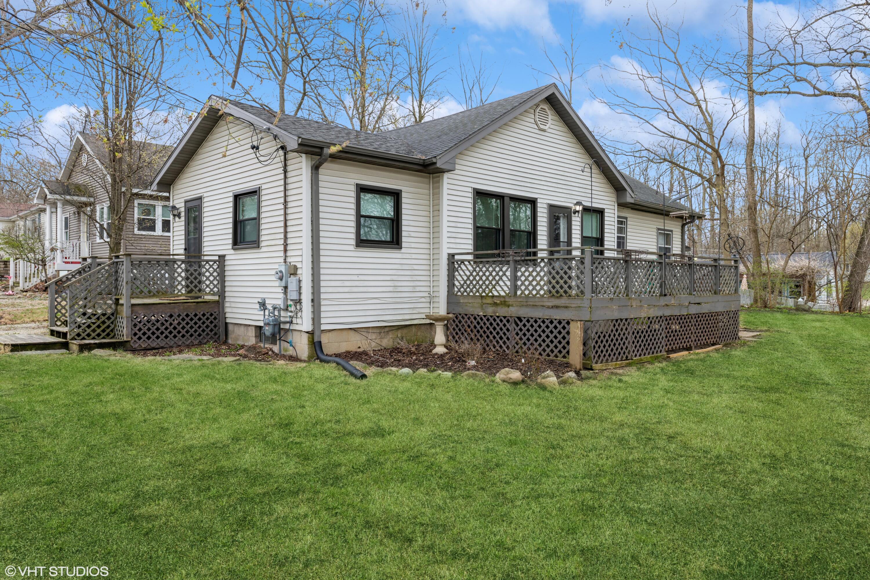 Wisconsin Lake Home for sale (MLS#: 1915112) at 619  Maple St, in Twin Lakes, Wisconsin. (1 of 18)