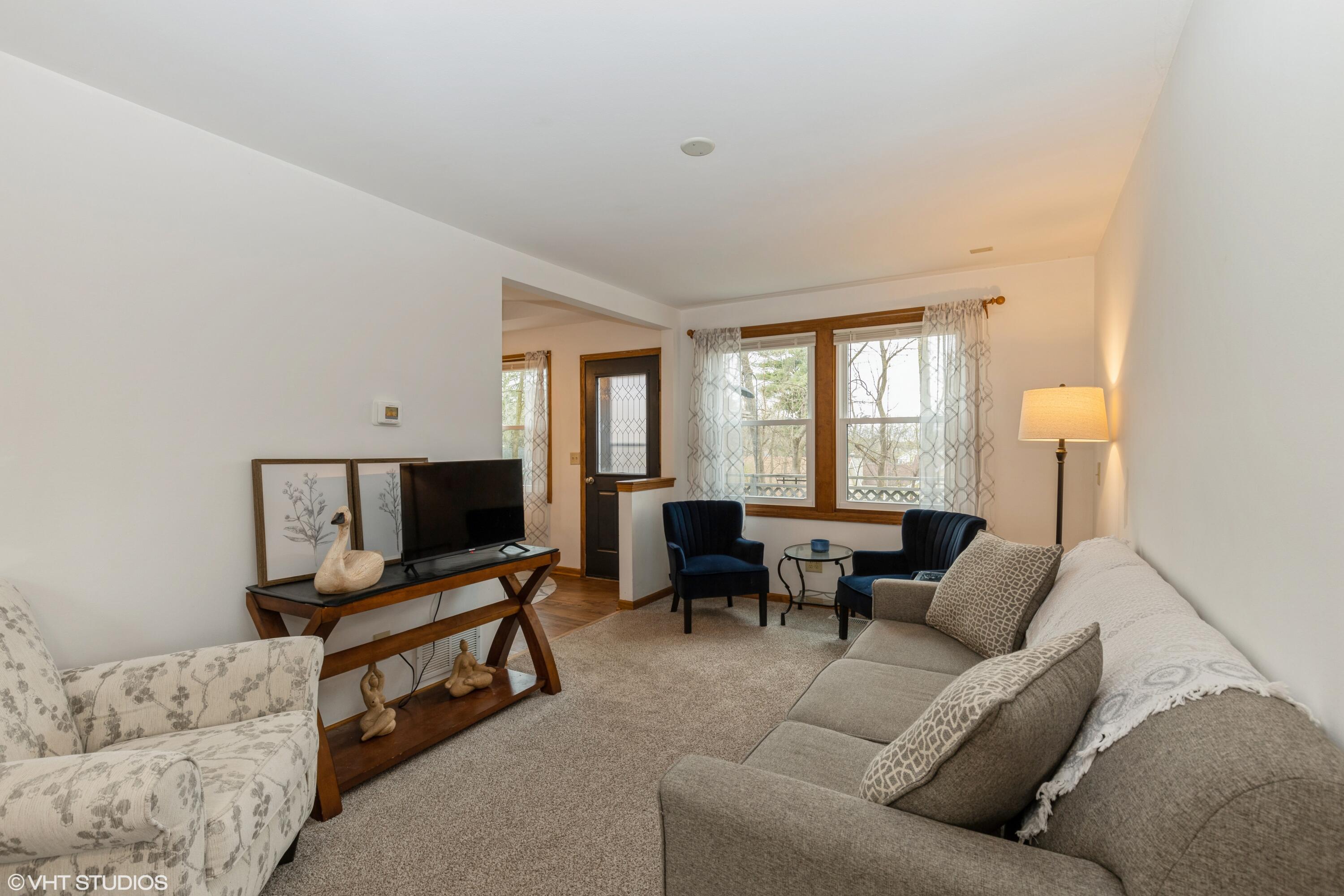 Wisconsin Lake Home for sale (MLS#: 1915112) at 619  Maple St, in Twin Lakes, Wisconsin. (2 of 18)