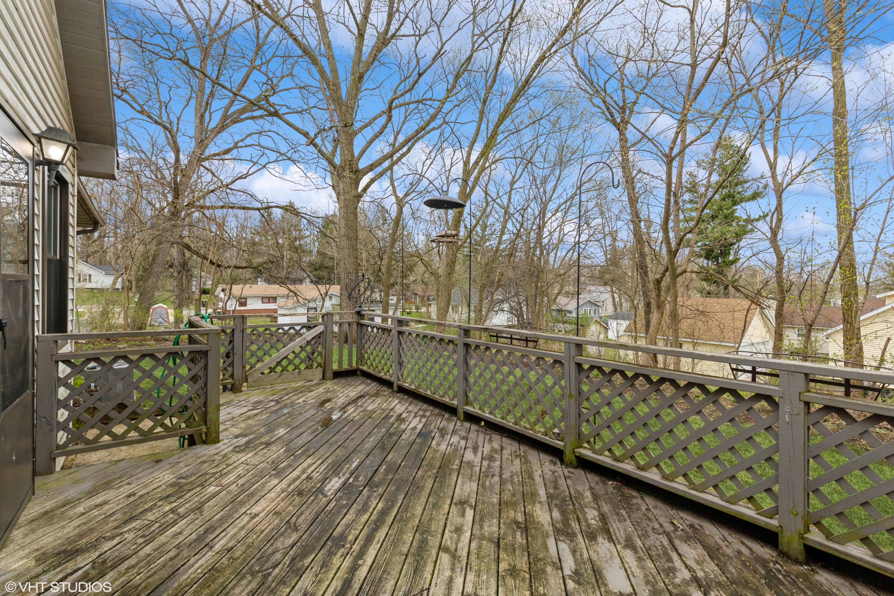 Wisconsin Lake Home for sale (MLS#: 1915112) at 619  Maple St, in Twin Lakes, Wisconsin. (16 of 18)