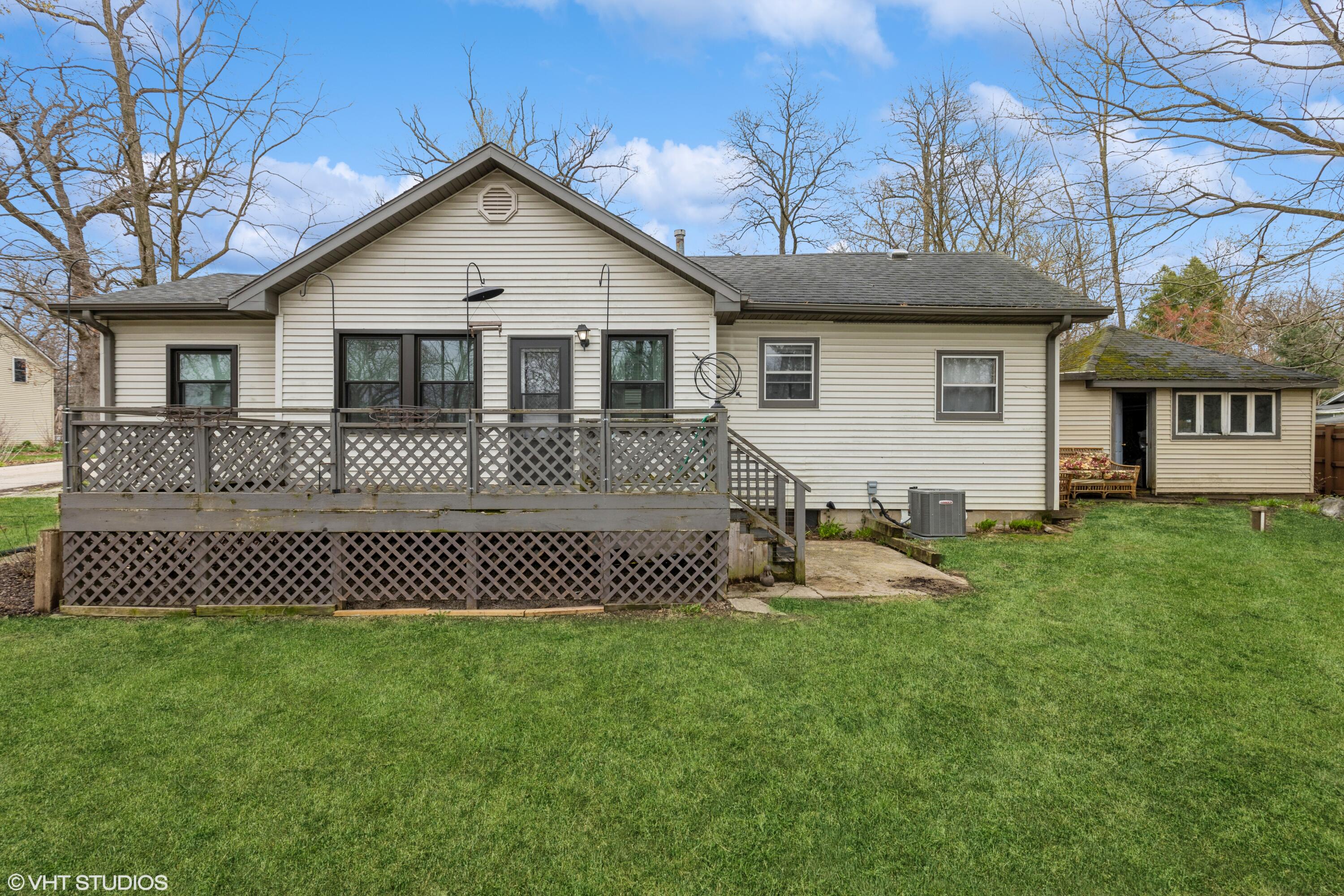 Wisconsin Lake Home for sale (MLS#: 1915112) at 619  Maple St, in Twin Lakes, Wisconsin. (17 of 18)