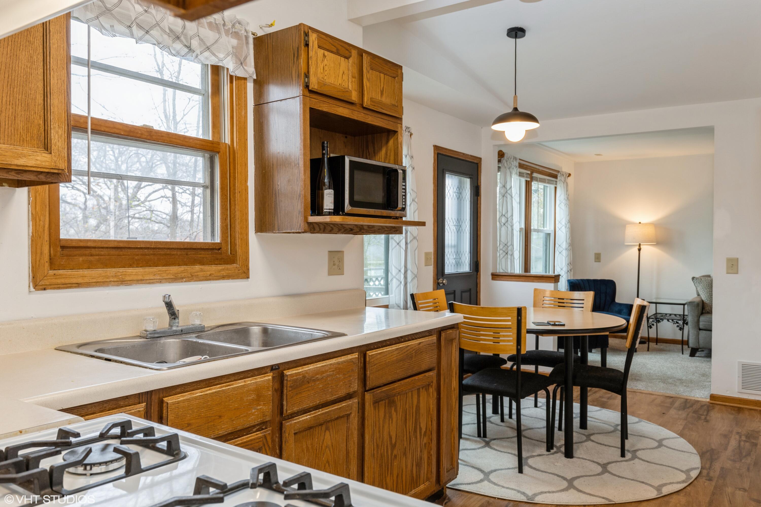 Wisconsin Lake Home for sale (MLS#: 1915112) at 619  Maple St, in Twin Lakes, Wisconsin. (7 of 18)