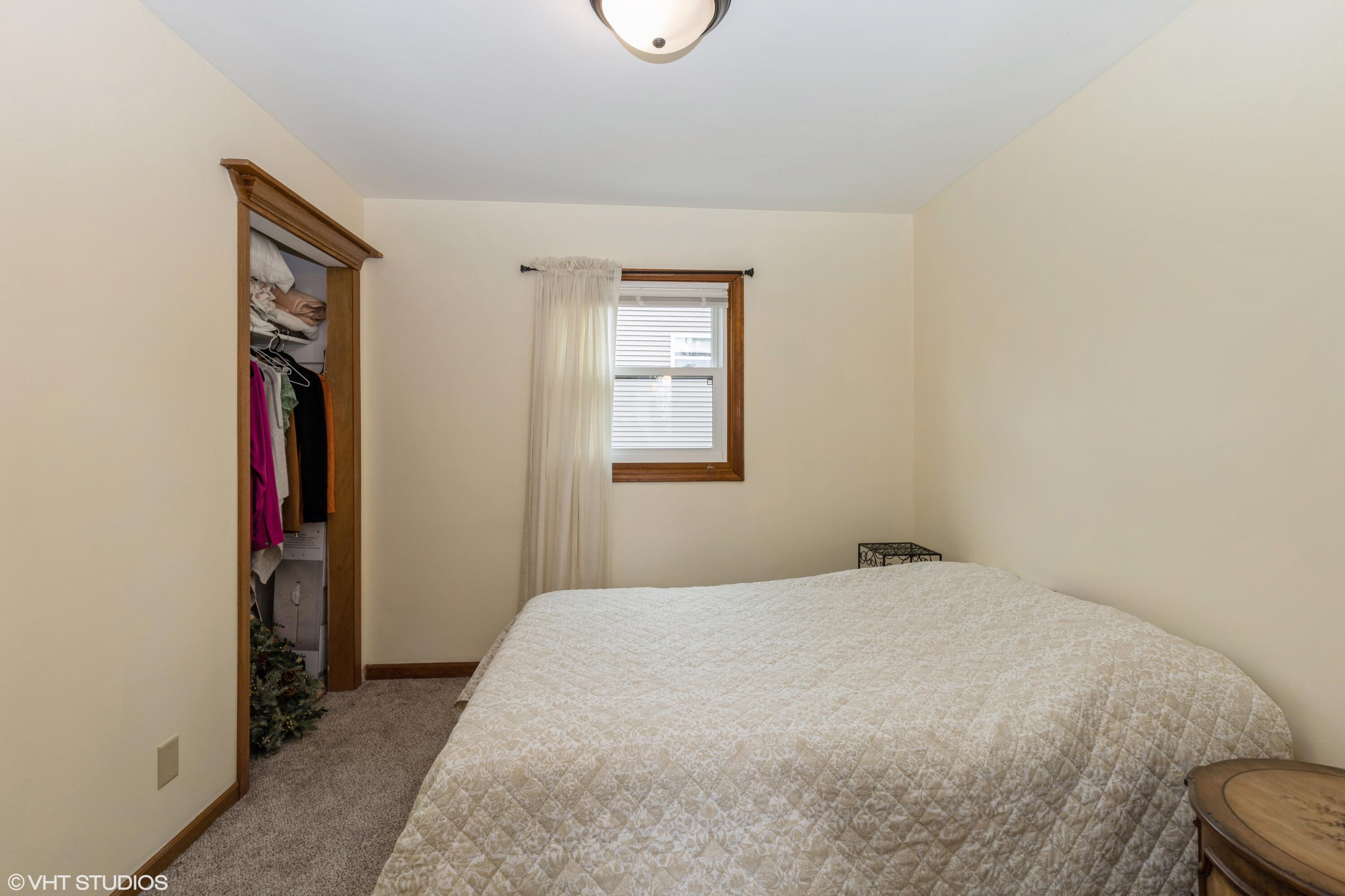 Wisconsin Lake Home for sale (MLS#: 1915112) at 619  Maple St, in Twin Lakes, Wisconsin. (9 of 18)