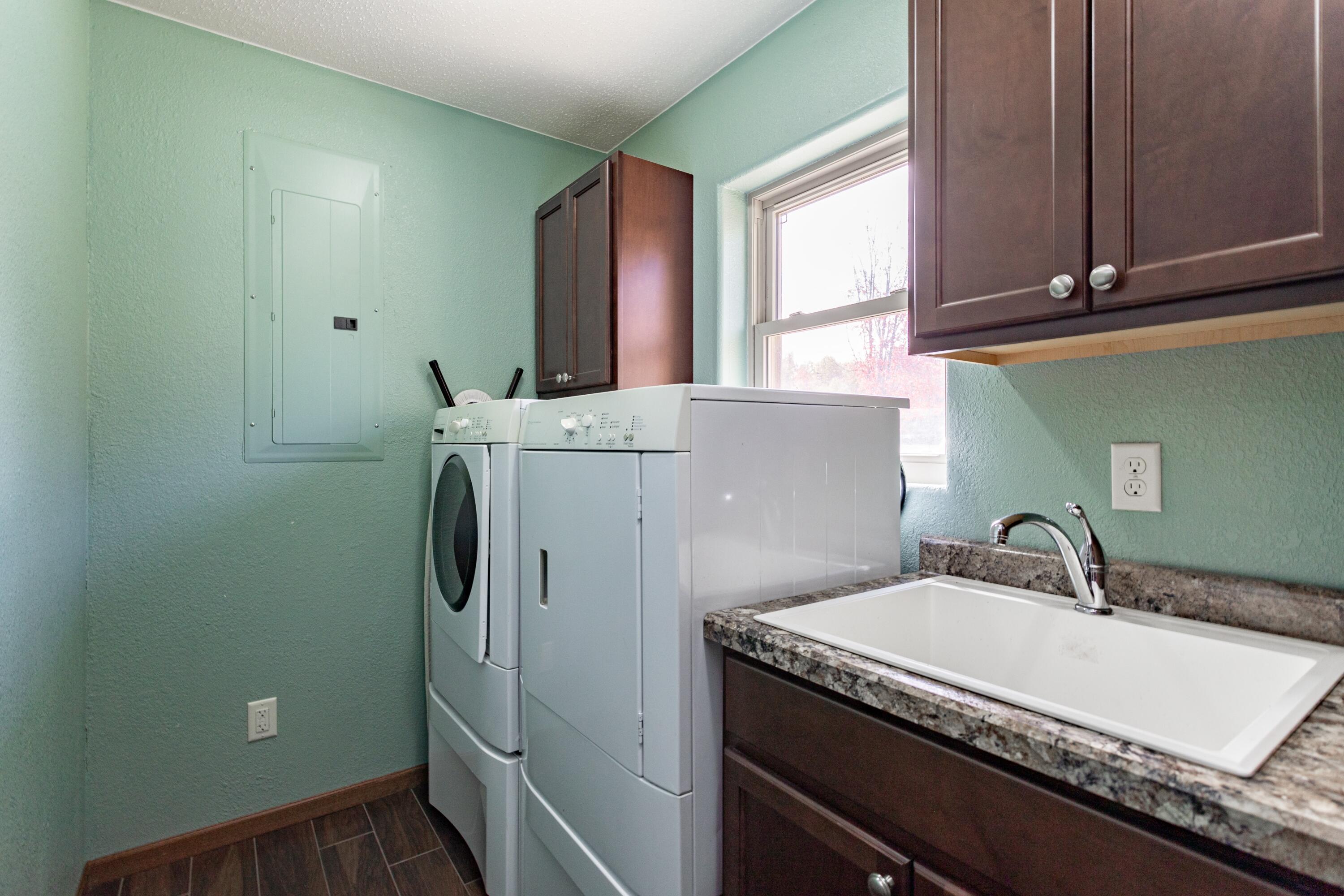 Wisconsin Lake Home for sale (MLS#: 1915168) at N5637  State Road 107 -, in Rock Falls, Wisconsin. (15 of 38)