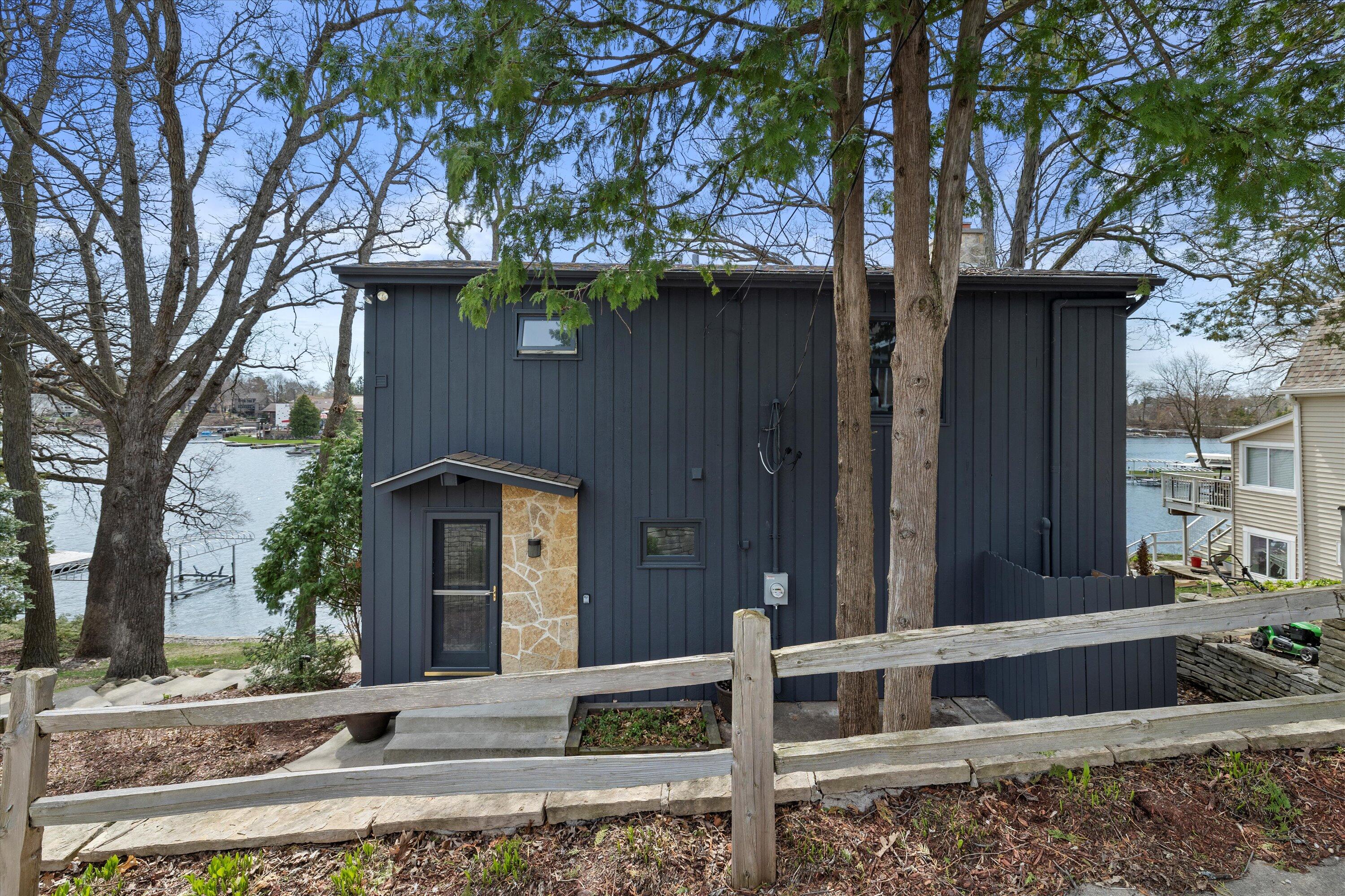 Wisconsin Lake Home for sale (MLS#: 1915174) at N53W34945  Road B -, in Oconomowoc, Wisconsin. (17 of 102)