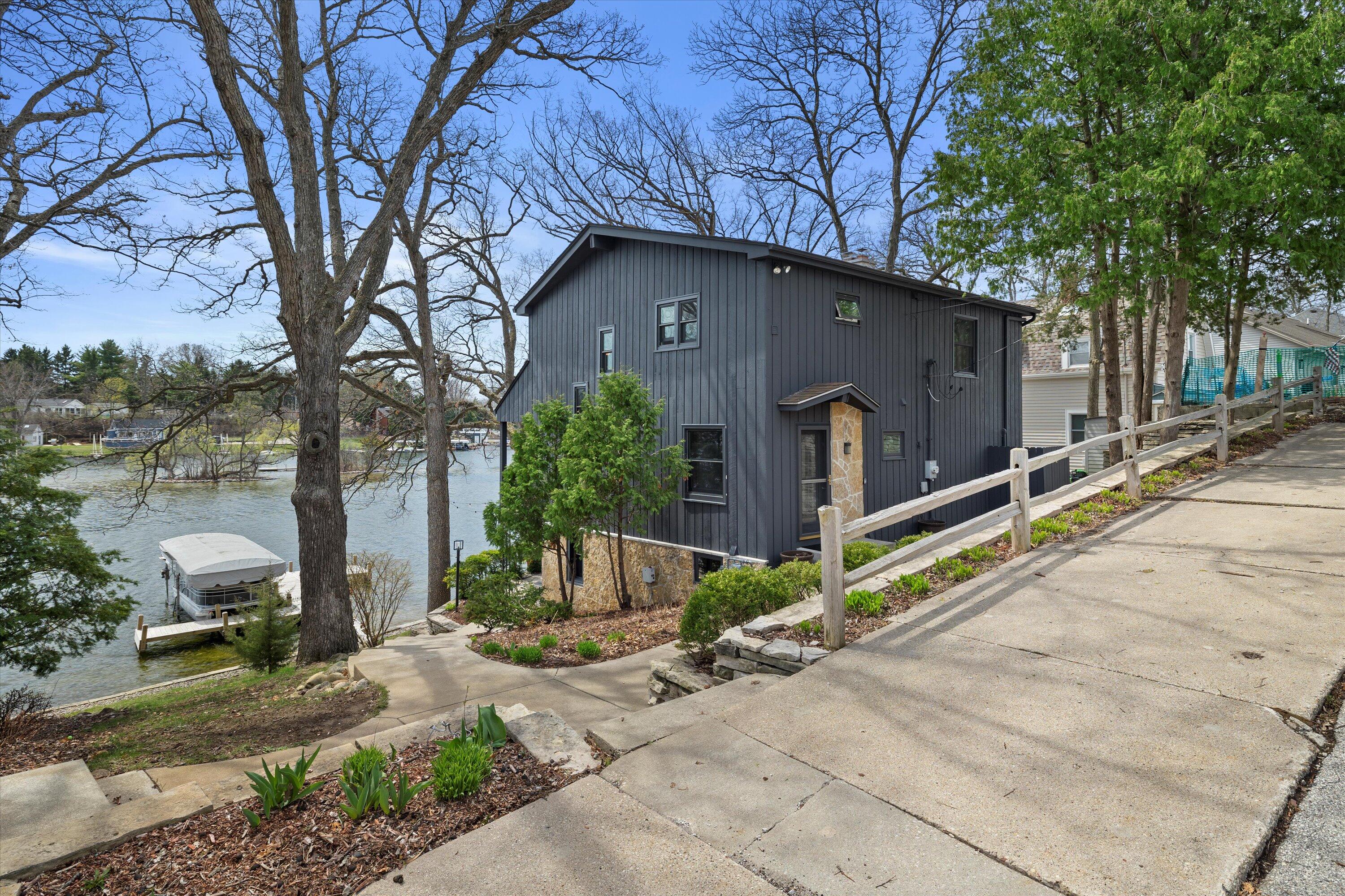 Wisconsin Lake Home for sale (MLS#: 1915174) at N53W34945  Road B -, in Oconomowoc, Wisconsin. (19 of 102)