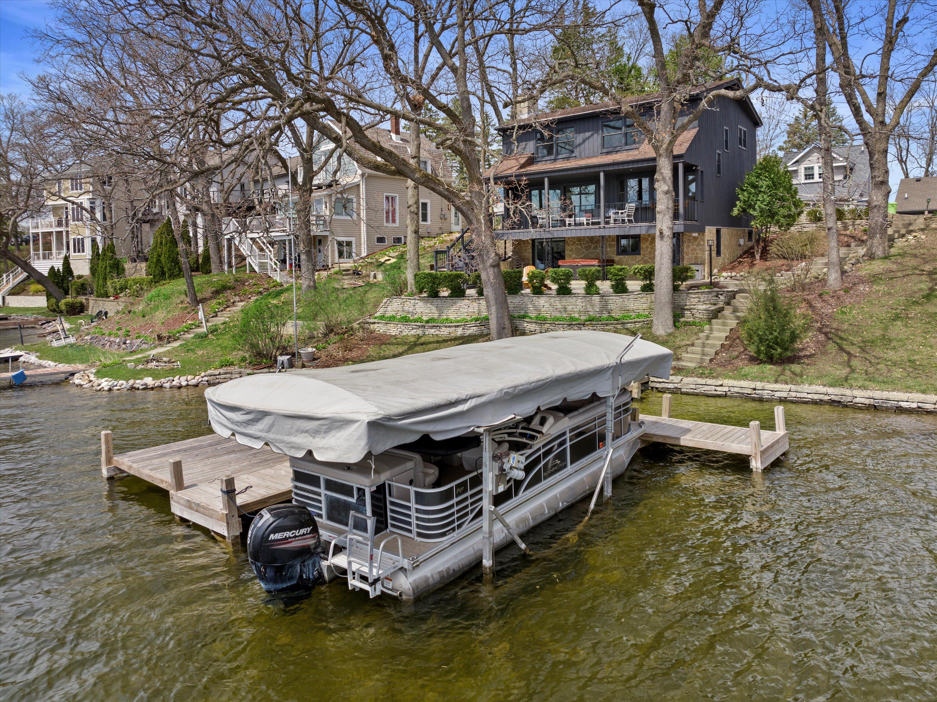 Wisconsin Lake Home for sale (MLS#: 1915174) at N53W34945  Road B -, in Oconomowoc, Wisconsin. (24 of 102)