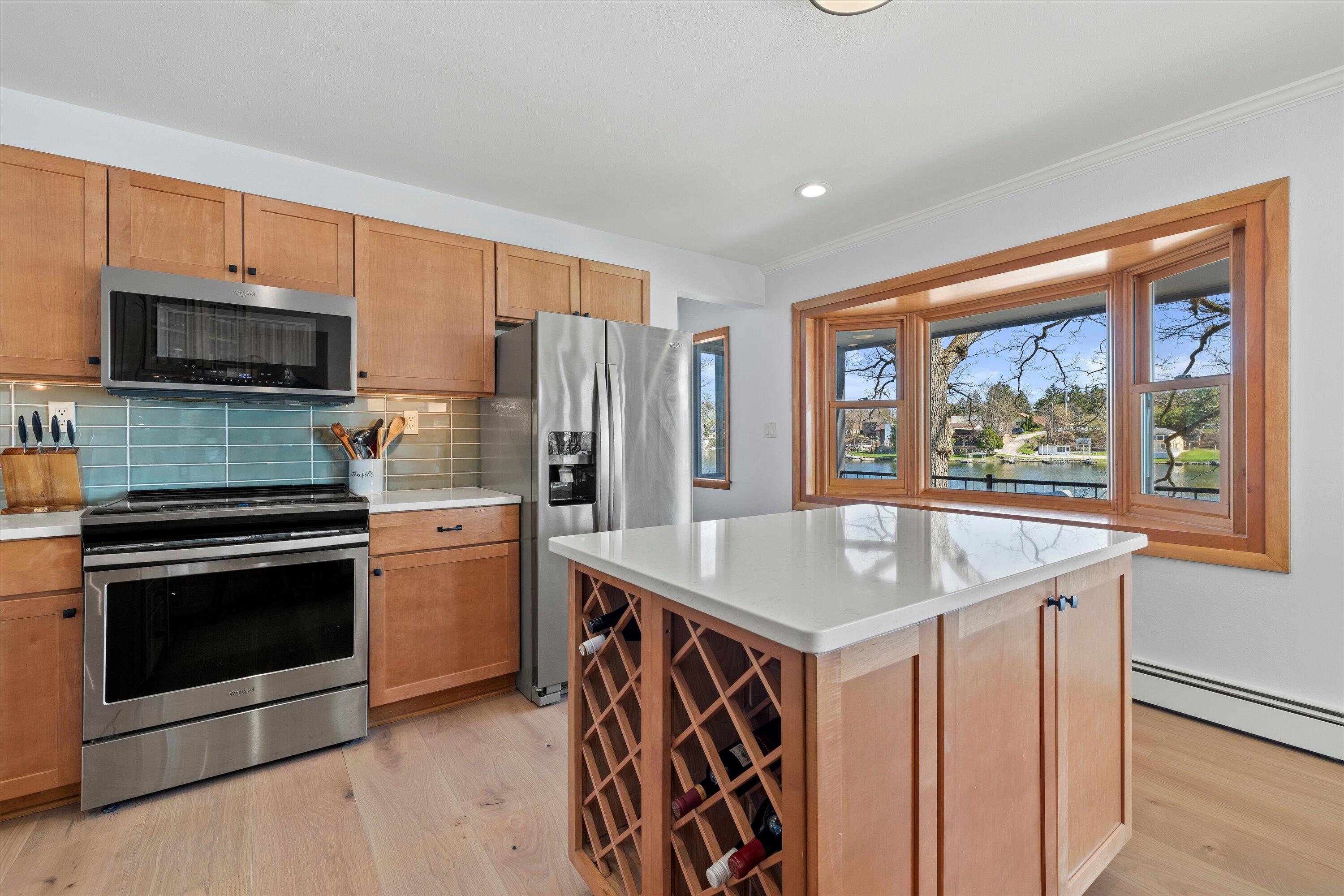 Wisconsin Lake Home for sale (MLS#: 1915174) at N53W34945  Road B -, in Oconomowoc, Wisconsin. (44 of 102)