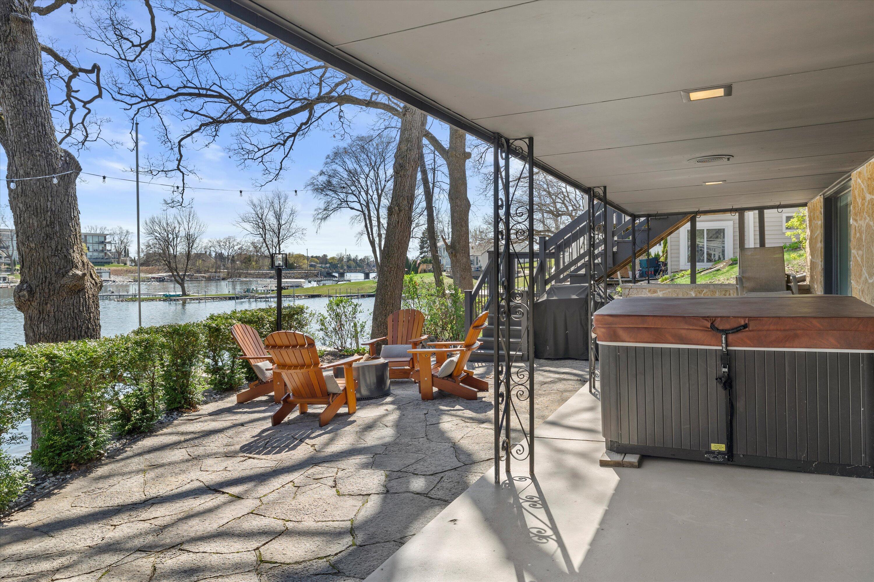 Wisconsin Lake Home for sale (MLS#: 1915174) at N53W34945  Road B -, in Oconomowoc, Wisconsin. (56 of 102)