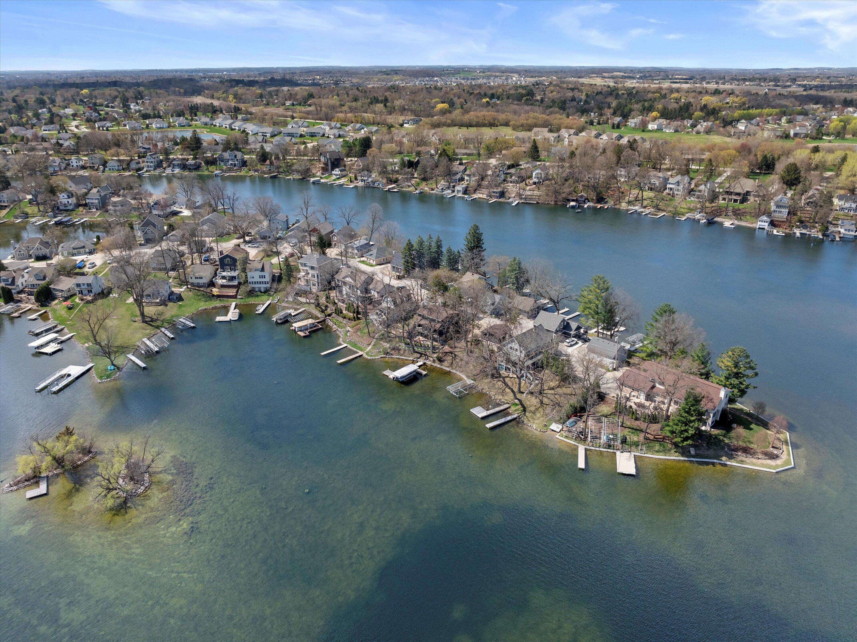 Wisconsin Lake Home for sale (MLS#: 1915174) at N53W34945  Road B -, in Oconomowoc, Wisconsin. (68 of 102)