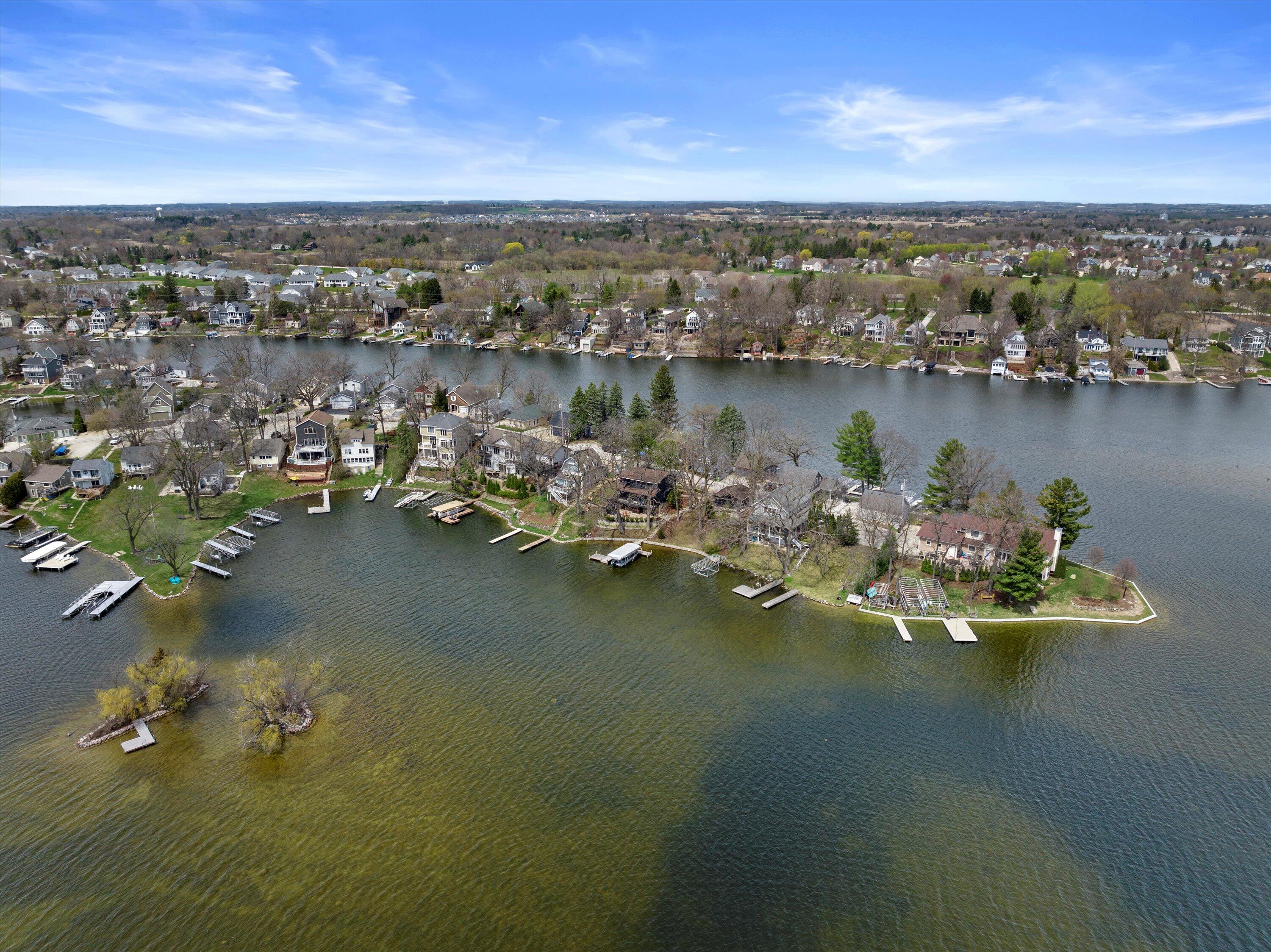 Wisconsin Lake Home for sale (MLS#: 1915174) at N53W34945  Road B -, in Oconomowoc, Wisconsin. (98 of 102)