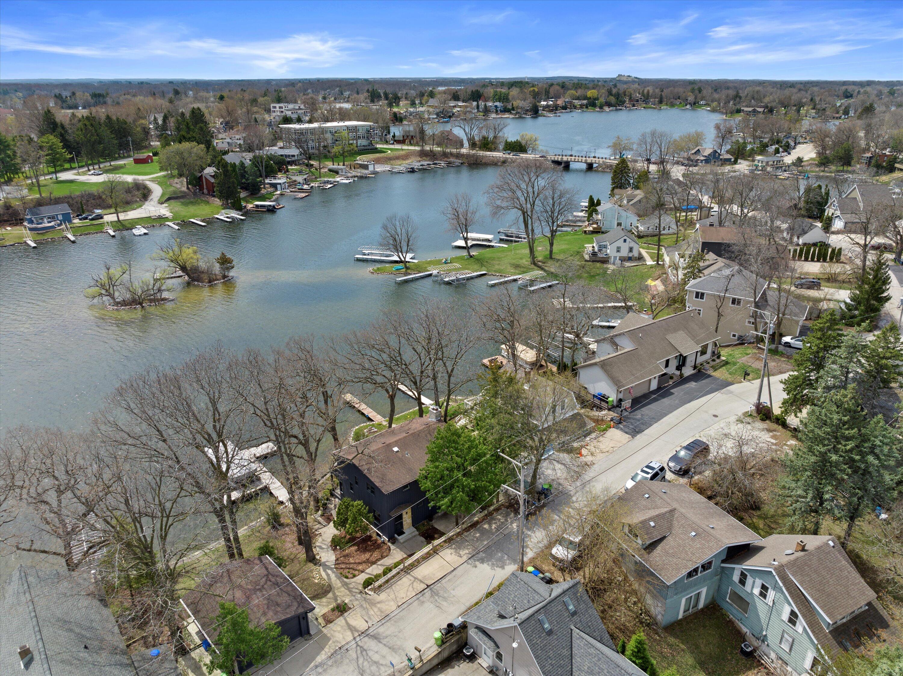 Wisconsin Lake Home for sale (MLS#: 1915174) at N53W34945  Road B -, in Oconomowoc, Wisconsin. (100 of 102)