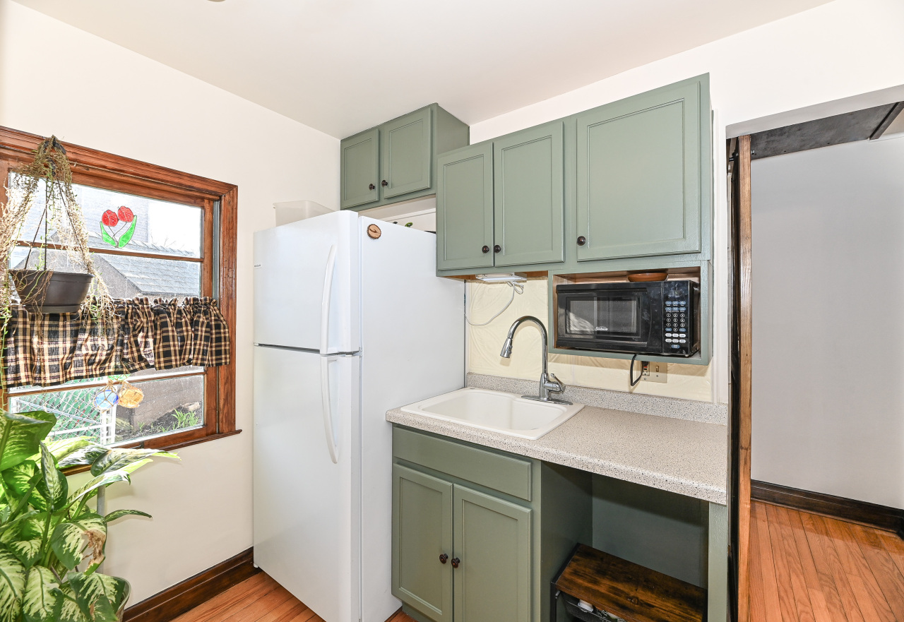 Wisconsin Lake Home for sale (MLS#: 1915225) at 4308  West Dr, in Delavan, Wisconsin. (11 of 37)