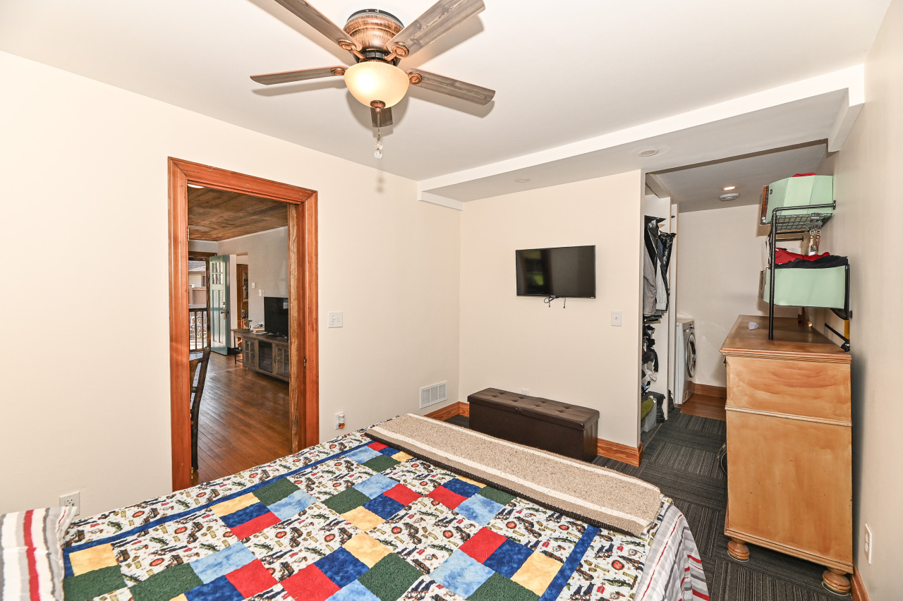 Wisconsin Lake Home for sale (MLS#: 1915225) at 4308  West Dr, in Delavan, Wisconsin. (16 of 37)