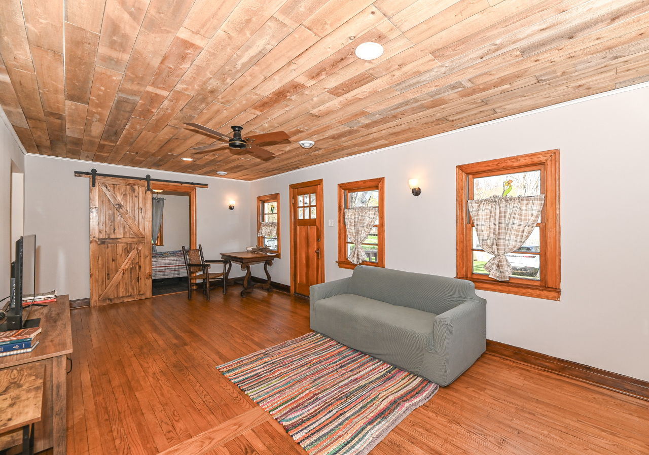 Wisconsin Lake Home for sale (MLS#: 1915225) at 4308  West Dr, in Delavan, Wisconsin. (4 of 37)