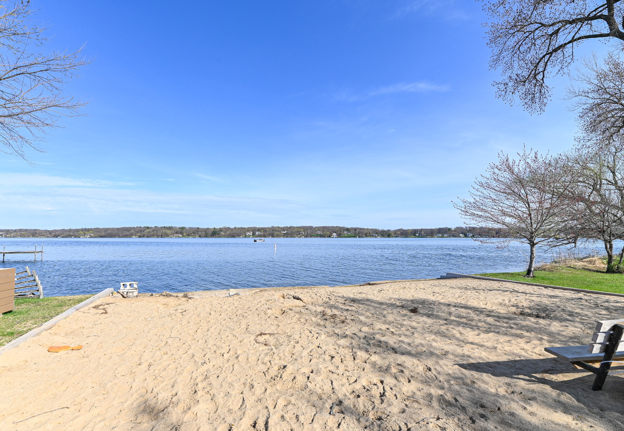 Wisconsin Lake Home for sale (MLS#: 1915225) at 4308  West Dr, in Delavan, Wisconsin. (31 of 37)