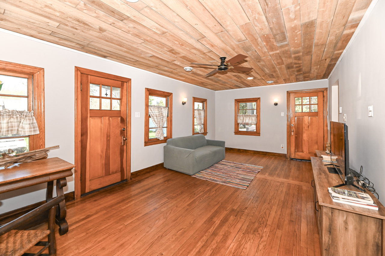 Wisconsin Lake Home for sale (MLS#: 1915225) at 4308  West Dr, in Delavan, Wisconsin. (5 of 37)
