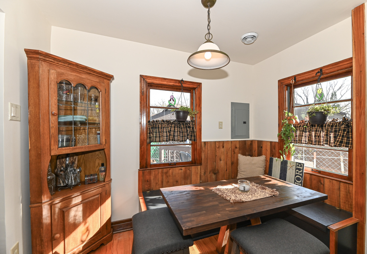 Wisconsin Lake Home for sale (MLS#: 1915225) at 4308  West Dr, in Delavan, Wisconsin. (8 of 37)