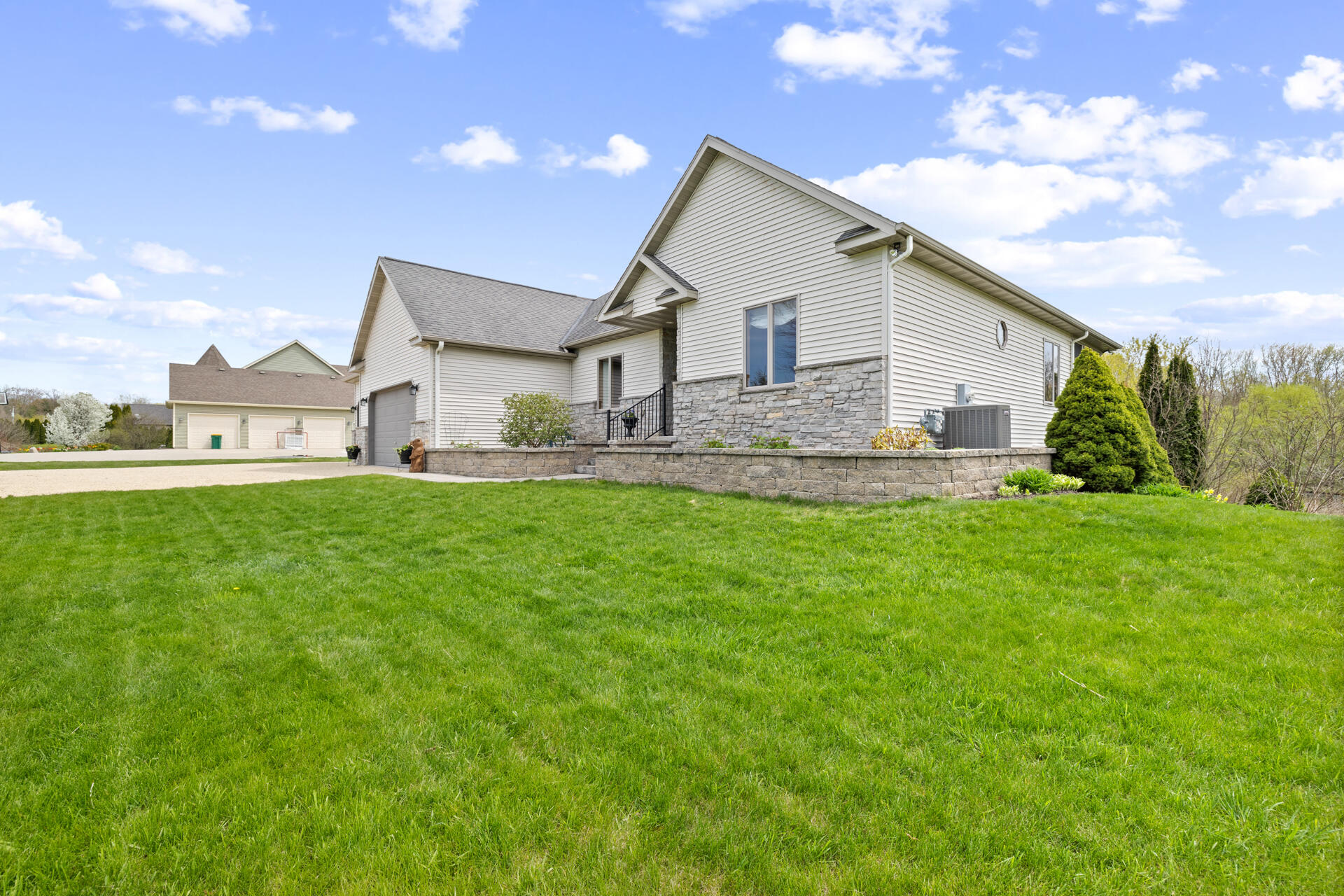 Wisconsin Lake Home for sale (MLS#: 1915262) at 3045  Newark Dr, in Barton, Wisconsin. (34 of 61)