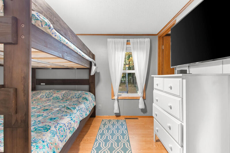 Wisconsin Lake Home for sale (MLS#: 1915282) at N1115  Spotted Fawn Trl, in Menominee, Wisconsin. (18 of 29)