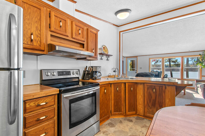Wisconsin Lake Home for sale (MLS#: 1915282) at N1115  Spotted Fawn Trl, in Menominee, Wisconsin. (6 of 29)