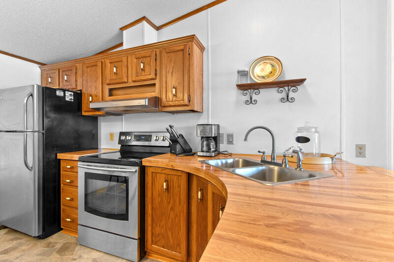 Wisconsin Lake Home for sale (MLS#: 1915282) at N1115  Spotted Fawn Trl, in Menominee, Wisconsin. (7 of 29)