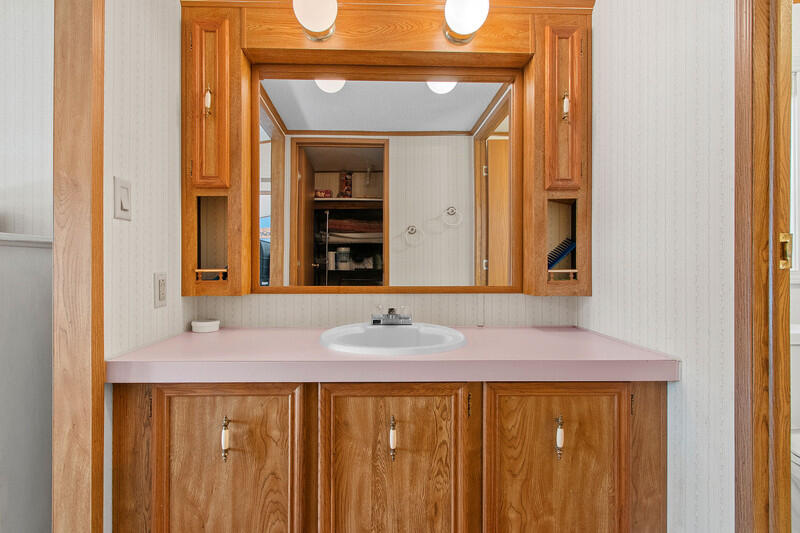 Wisconsin Lake Home for sale (MLS#: 1915282) at N1115  Spotted Fawn Trl, in Menominee, Wisconsin. (10 of 29)