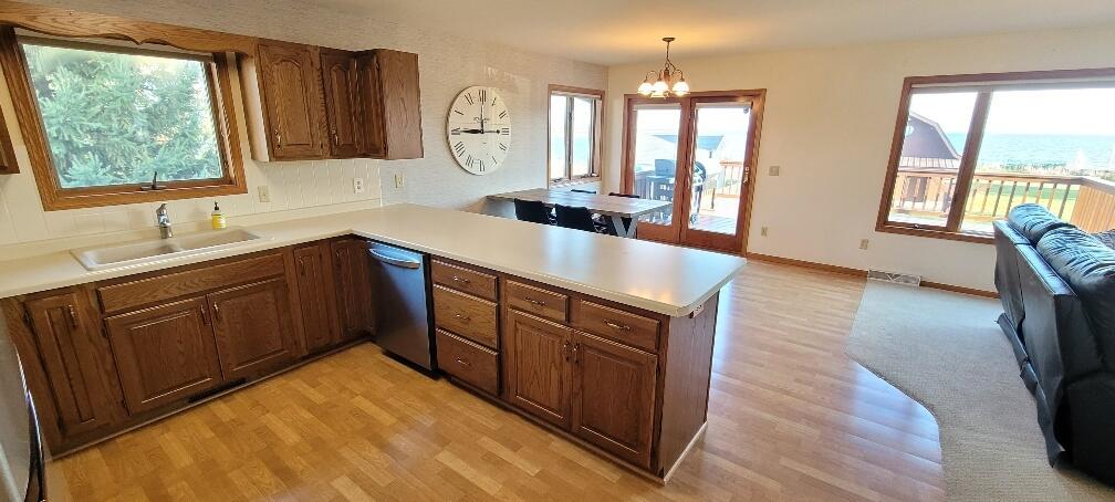 Wisconsin Lake Home for sale (MLS#: 1915318) at 115 E Bay Shore St, in Marinette, Wisconsin. (2 of 61)
