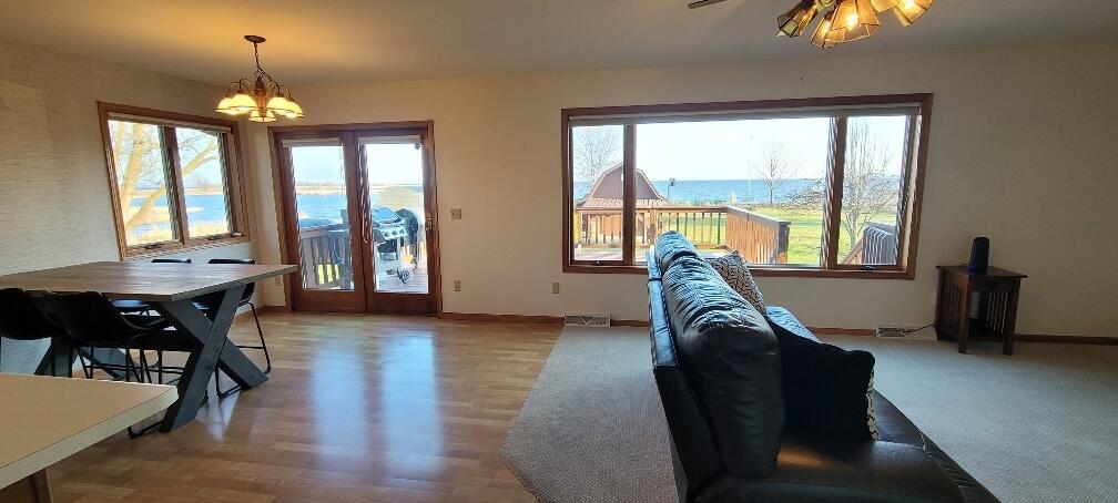Wisconsin Lake Home for sale (MLS#: 1915318) at 115 E Bay Shore St, in Marinette, Wisconsin. (16 of 61)