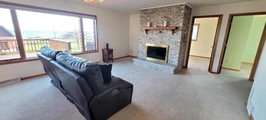 Wisconsin Lake Home for sale (MLS#: 1915318) at 115 E Bay Shore St, in Marinette, Wisconsin. (3 of 61)