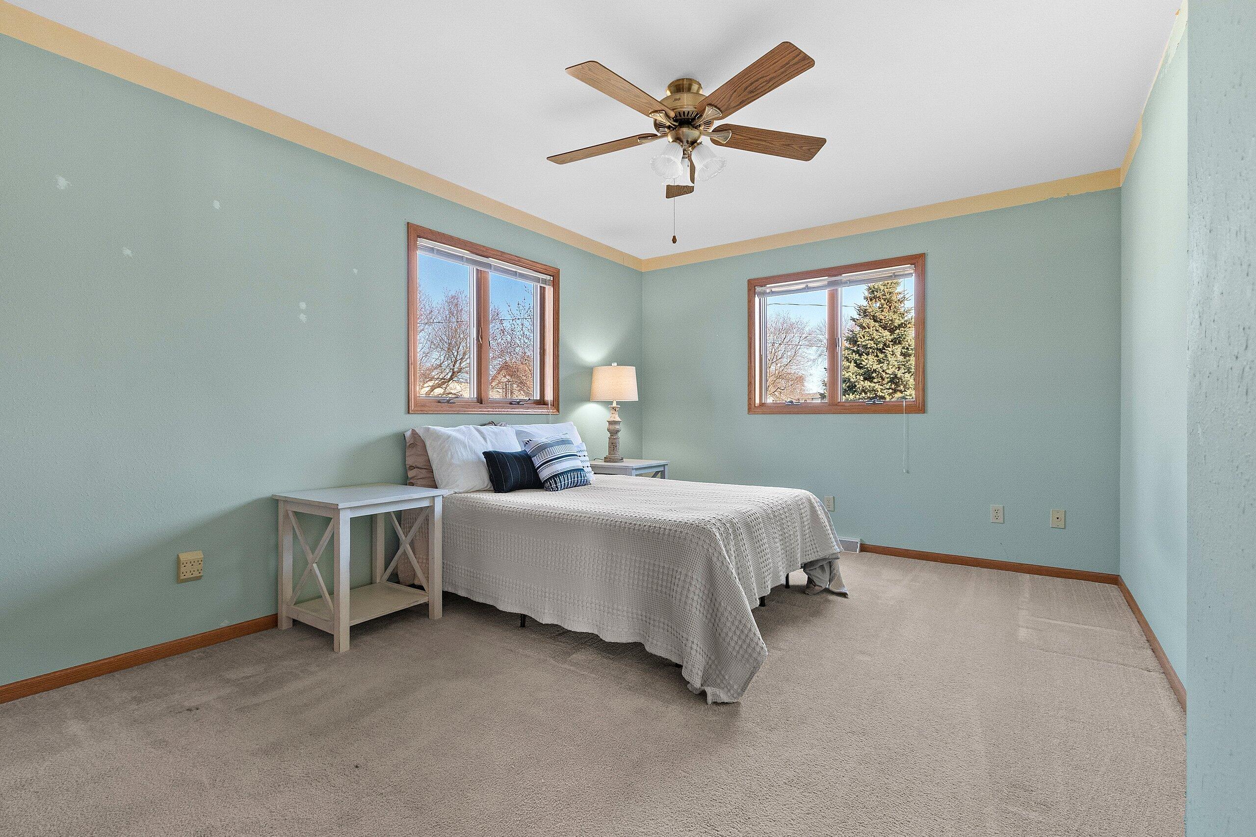 Wisconsin Lake Home for sale (MLS#: 1915318) at 115 E Bay Shore St, in Marinette, Wisconsin. (21 of 61)