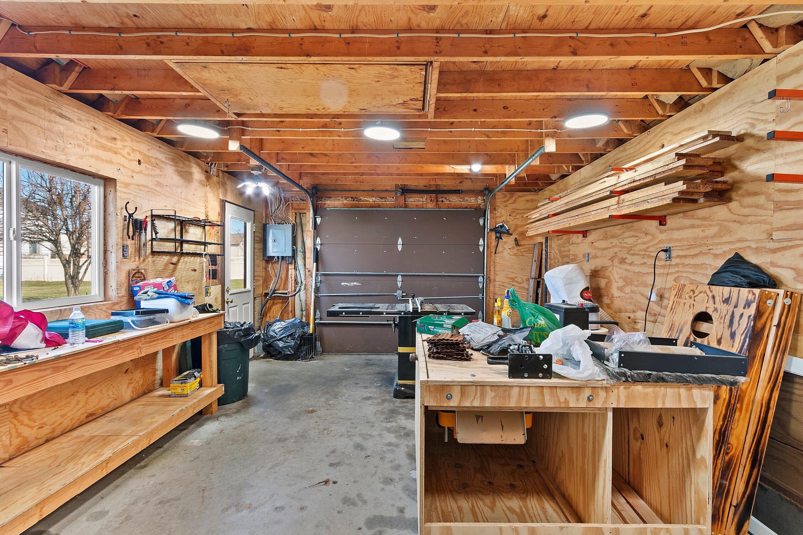 Wisconsin Lake Home for sale (MLS#: 1915318) at 115 E Bay Shore St, in Marinette, Wisconsin. (36 of 61)