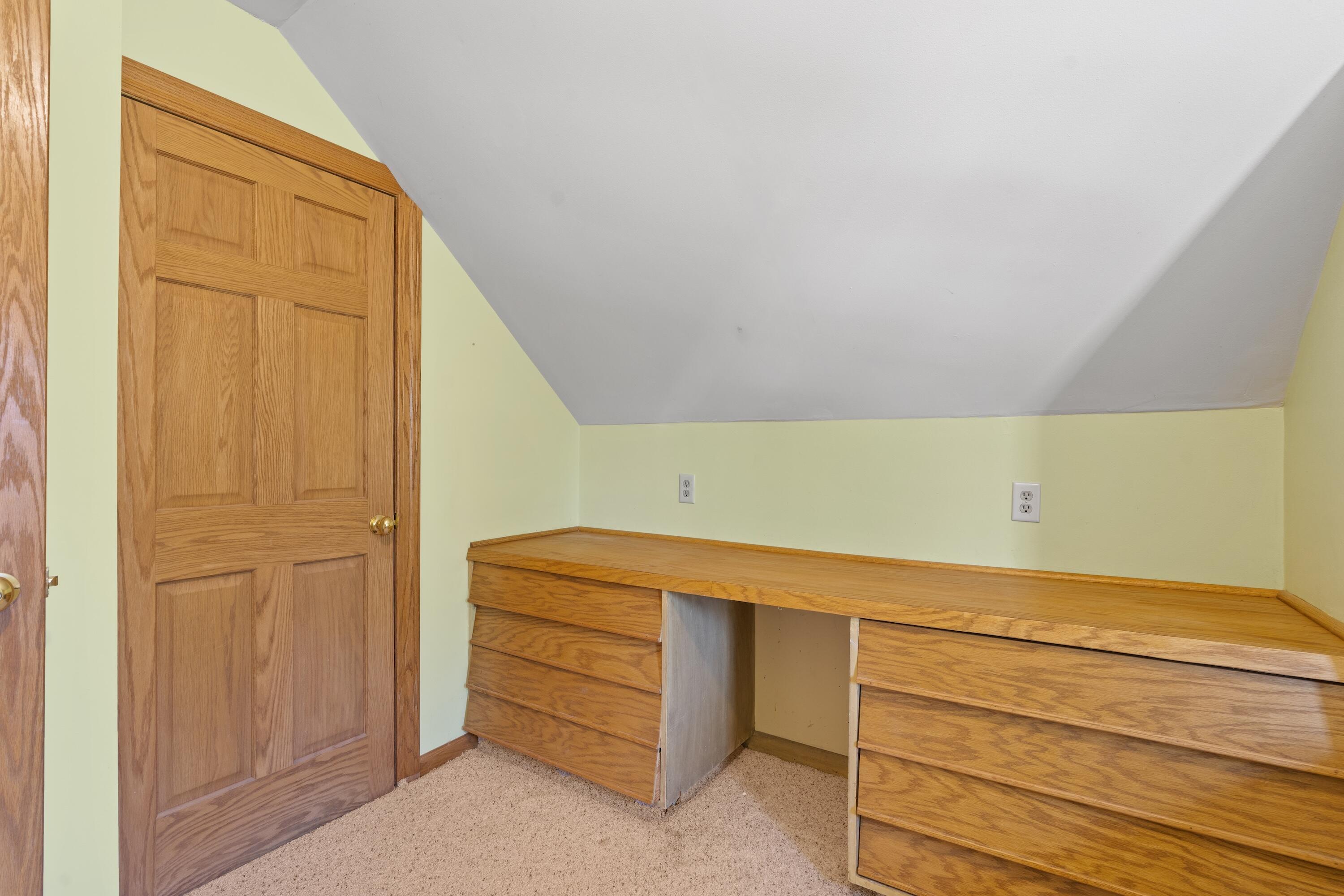 Wisconsin Lake Home for sale (MLS#: 1915544) at 3559  North Shore Dr, in Richfield, Wisconsin. (22 of 47)