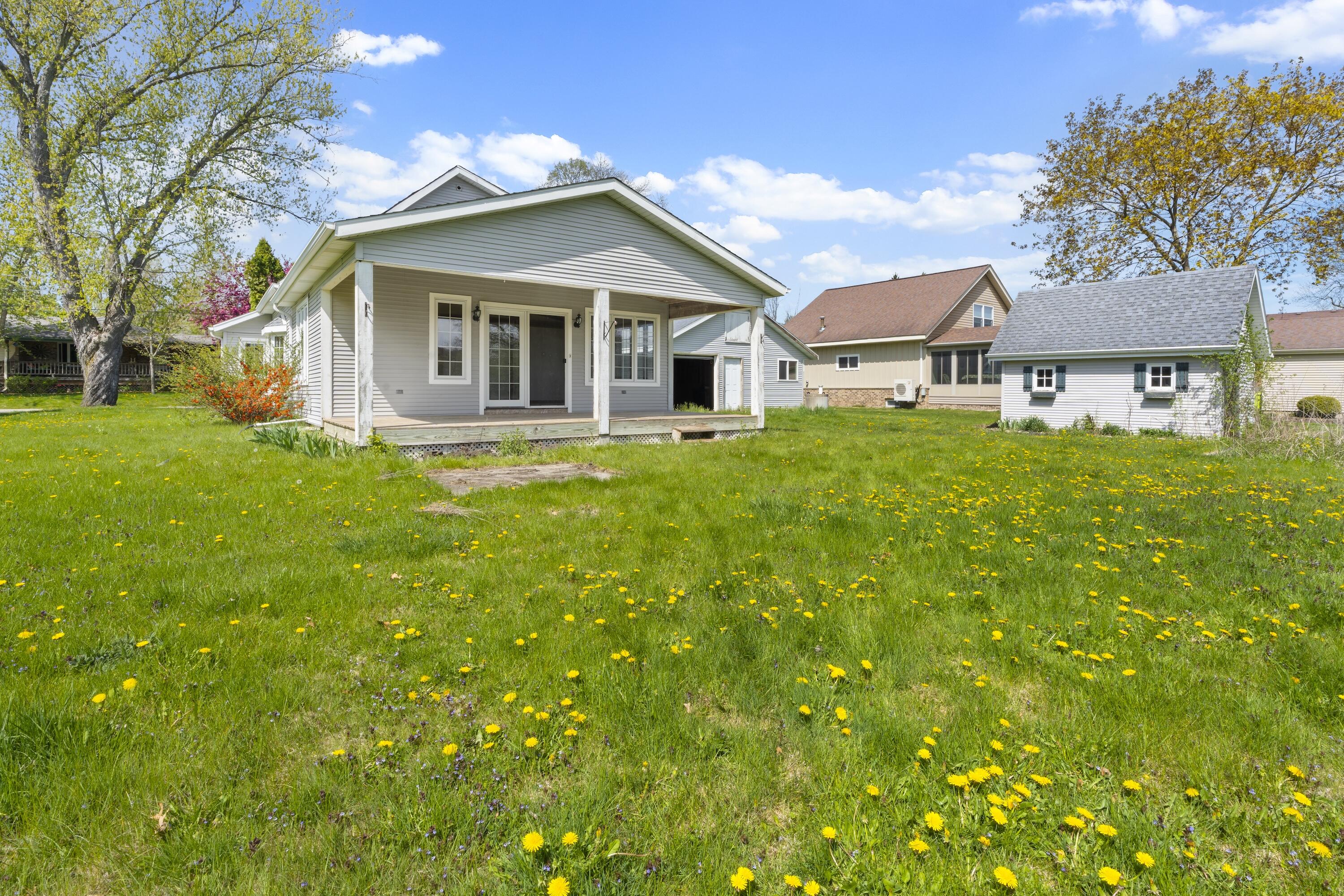 Wisconsin Lake Home for sale (MLS#: 1915544) at 3559  North Shore Dr, in Richfield, Wisconsin. (29 of 47)