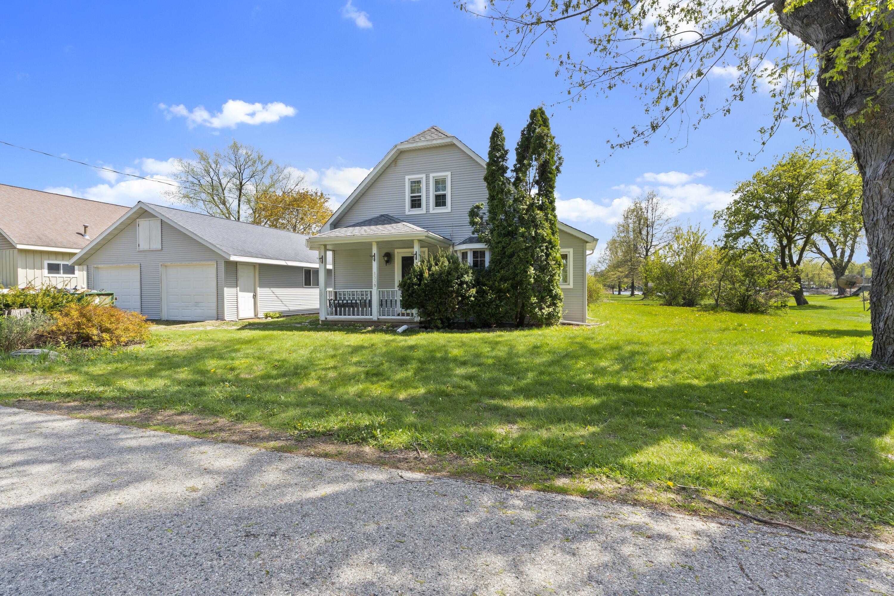 Wisconsin Lake Home for sale (MLS#: 1915544) at 3559  North Shore Dr, in Richfield, Wisconsin. (34 of 47)