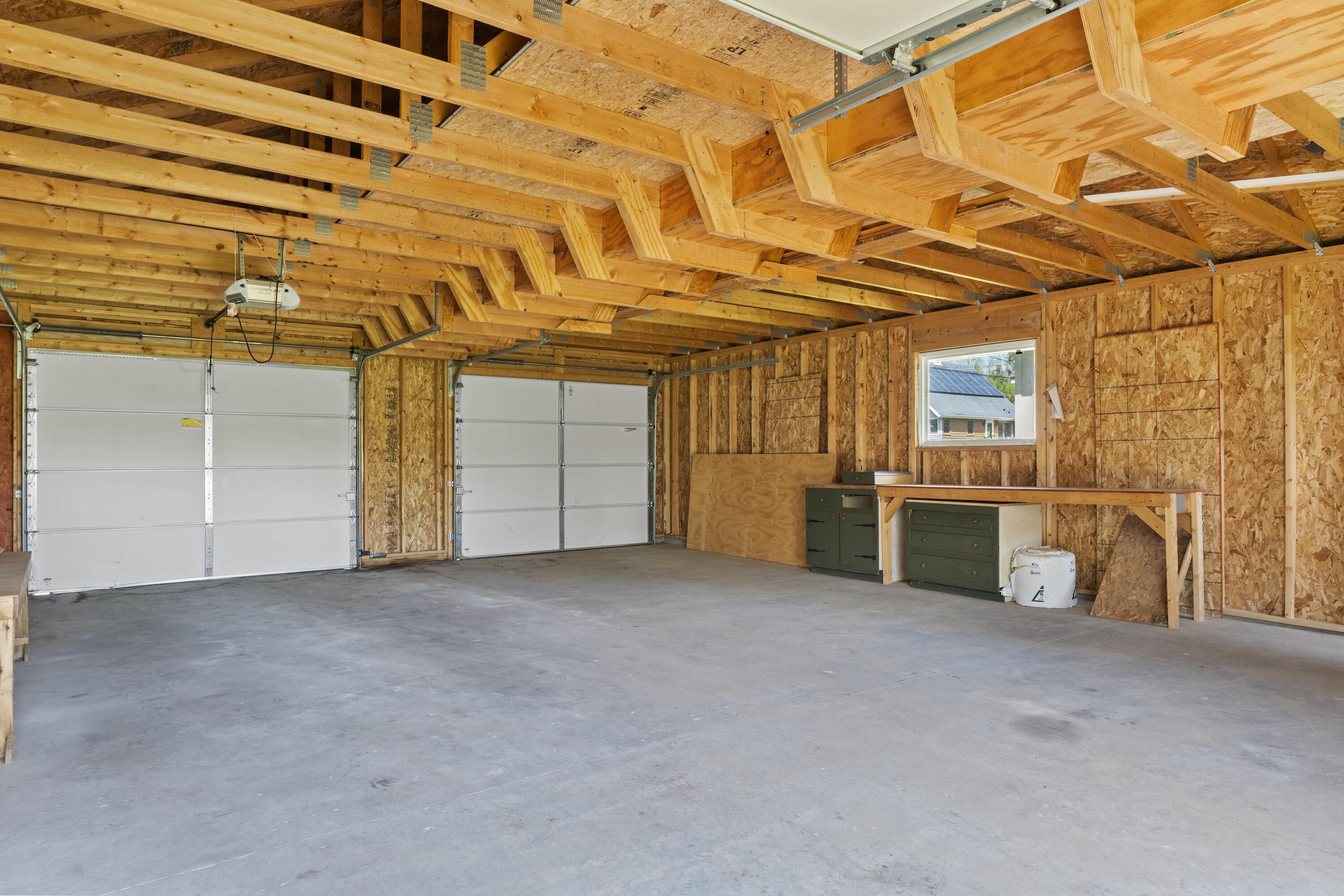 Wisconsin Lake Home for sale (MLS#: 1915544) at 3559  North Shore Dr, in Richfield, Wisconsin. (37 of 47)