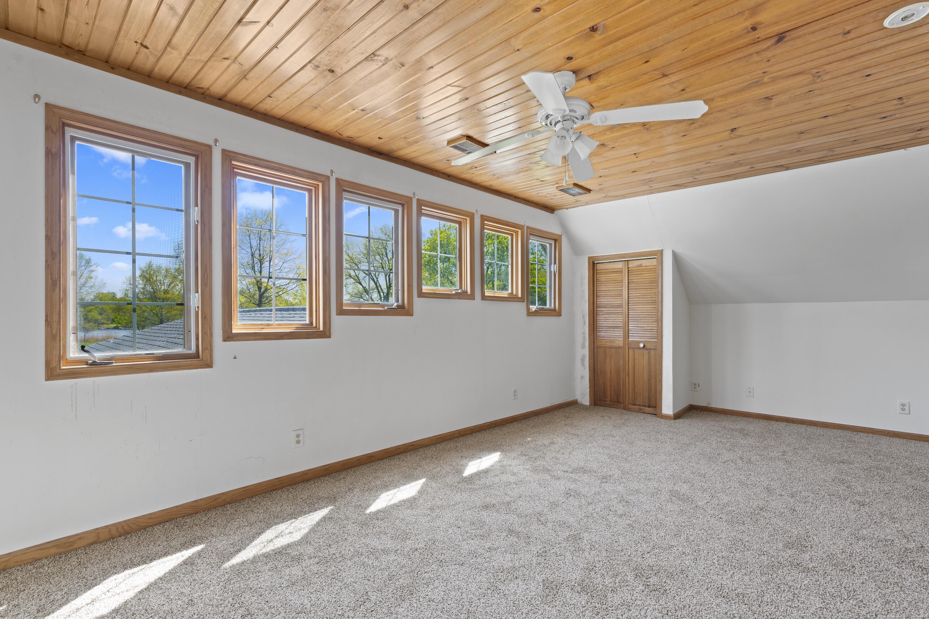 Wisconsin Lake Home for sale (MLS#: 1915544) at 3559  North Shore Dr, in Richfield, Wisconsin. (5 of 47)
