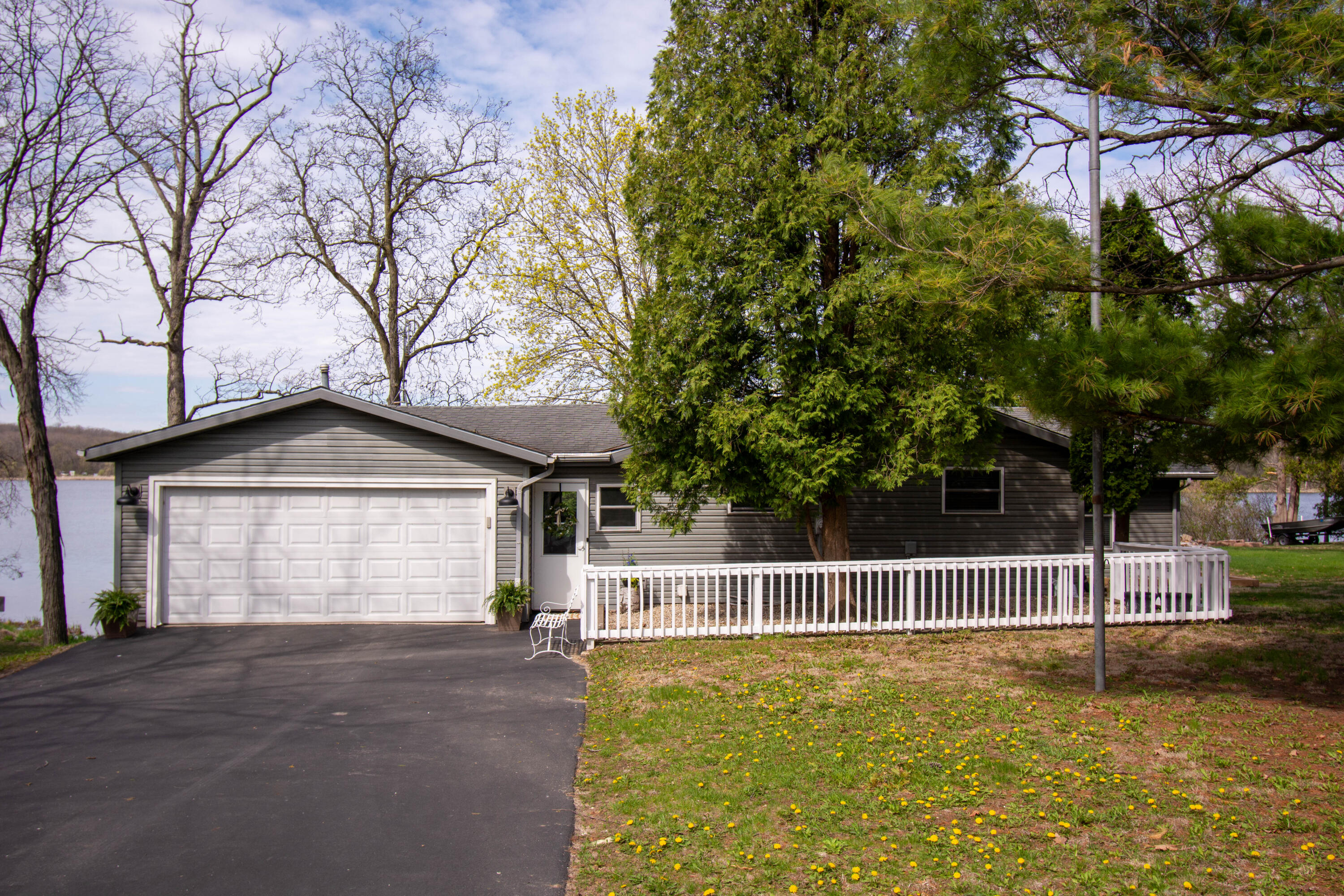 Wisconsin Lake Home for sale (MLS#: 1915548) at N6779  Lake Dr, in Richmond, Wisconsin. (2 of 37)