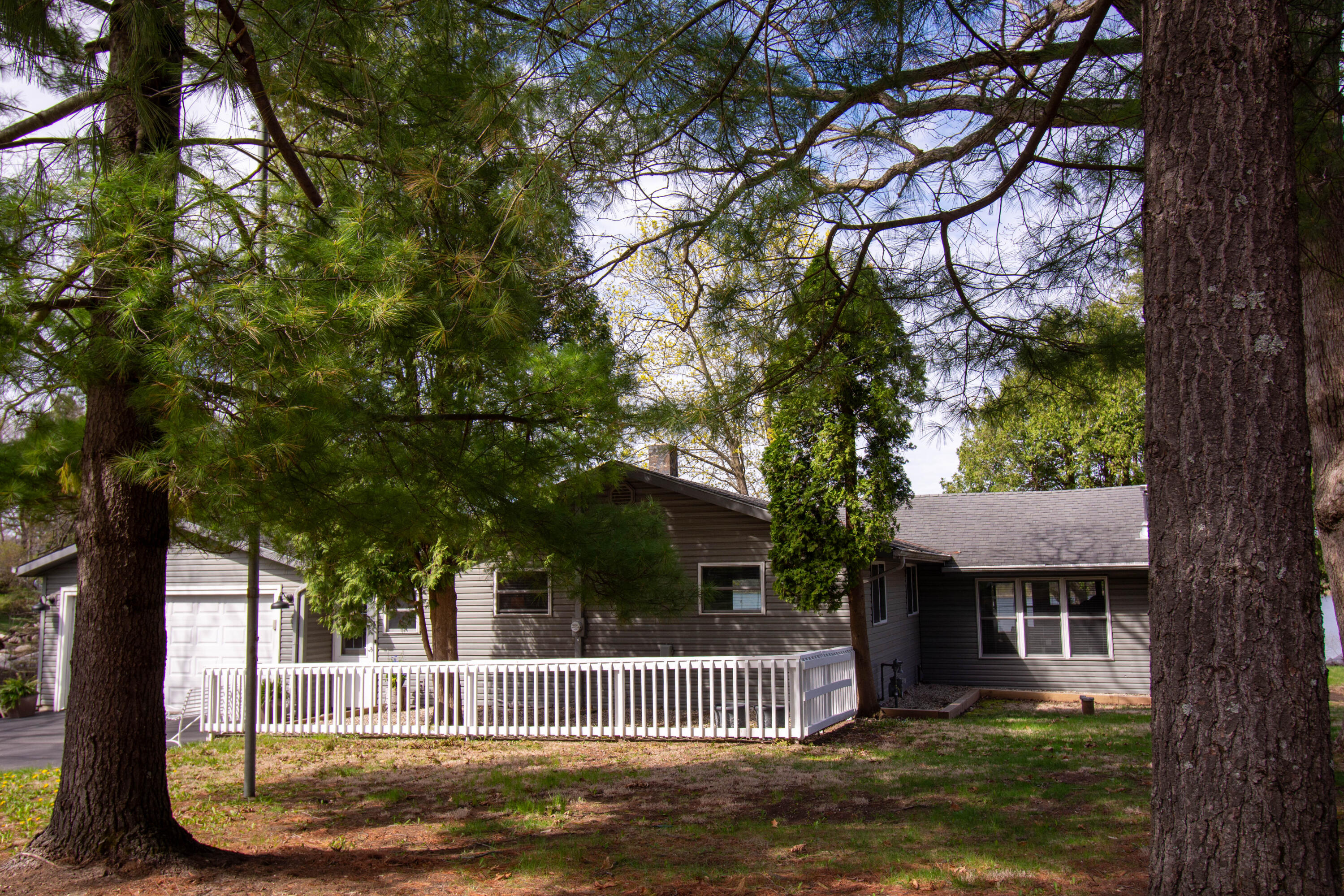 Wisconsin Lake Home for sale (MLS#: 1915548) at N6779  Lake Dr, in Richmond, Wisconsin. (3 of 37)