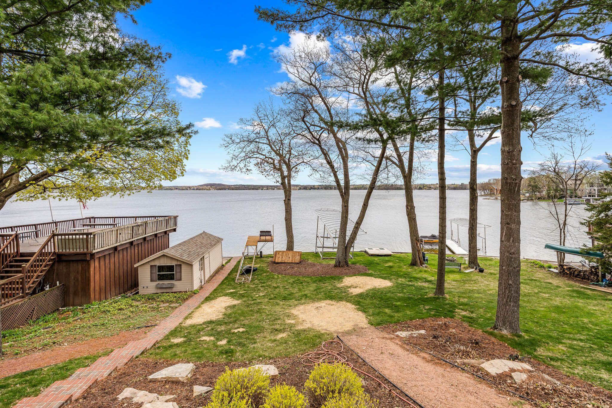 Wisconsin Lake Home for sale (MLS#: 1915571) at W347N5904  Lake Dr, in Oconomowoc, Wisconsin. (42 of 43)
